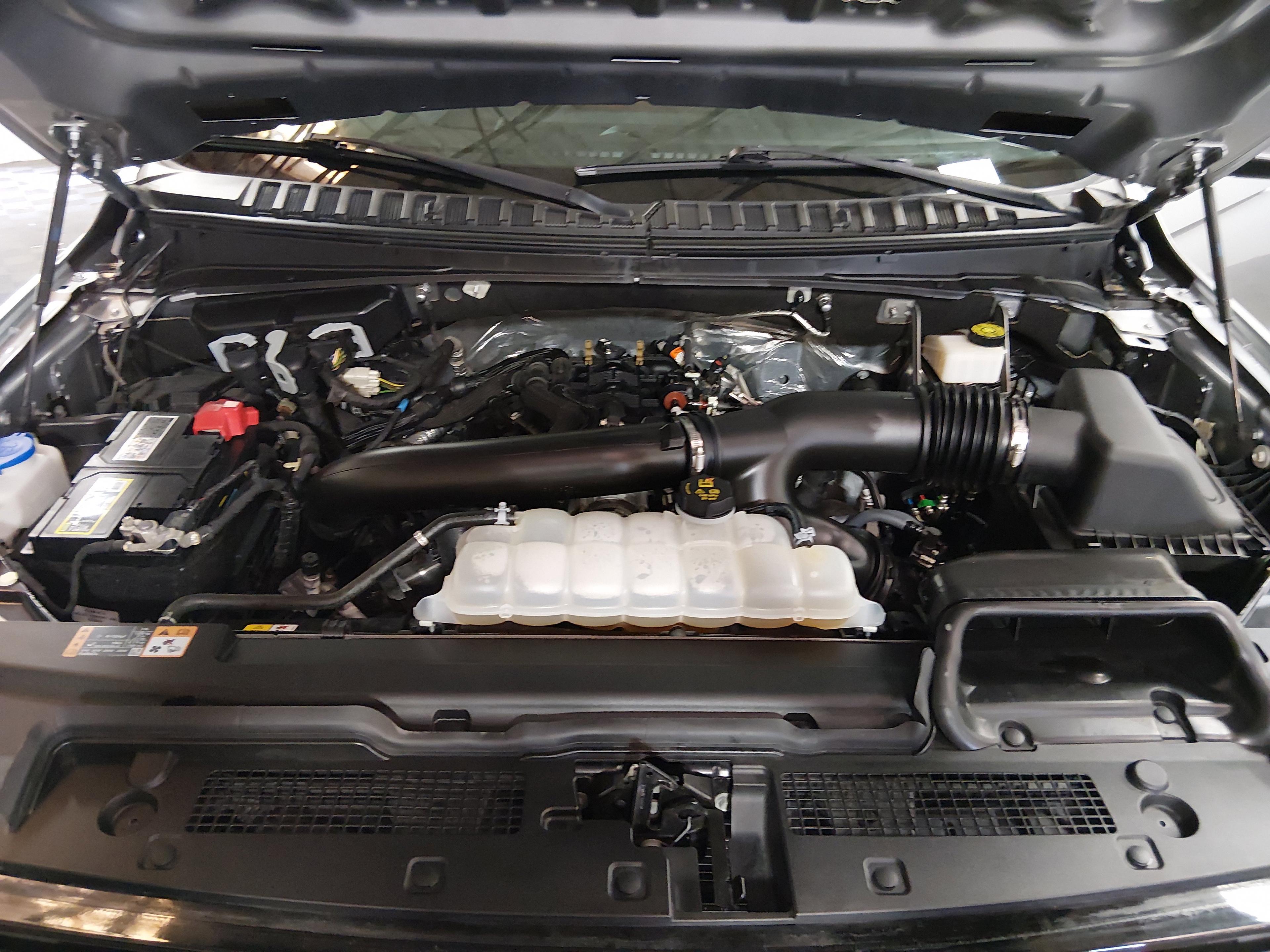 Ford Expedition Limited 4X2 - Thumbnail 9