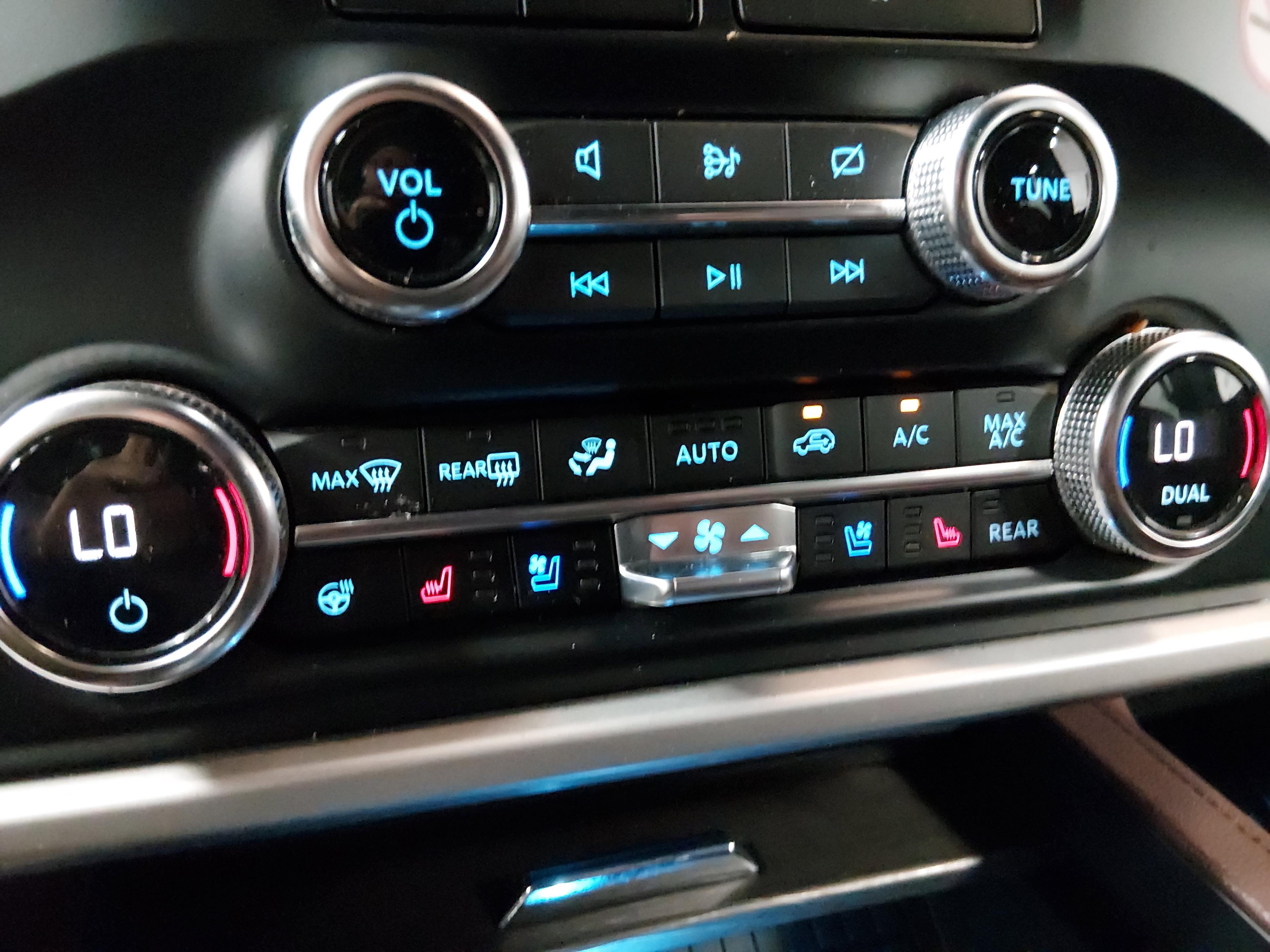 Ford Expedition Limited 4X2 - Thumbnail 20