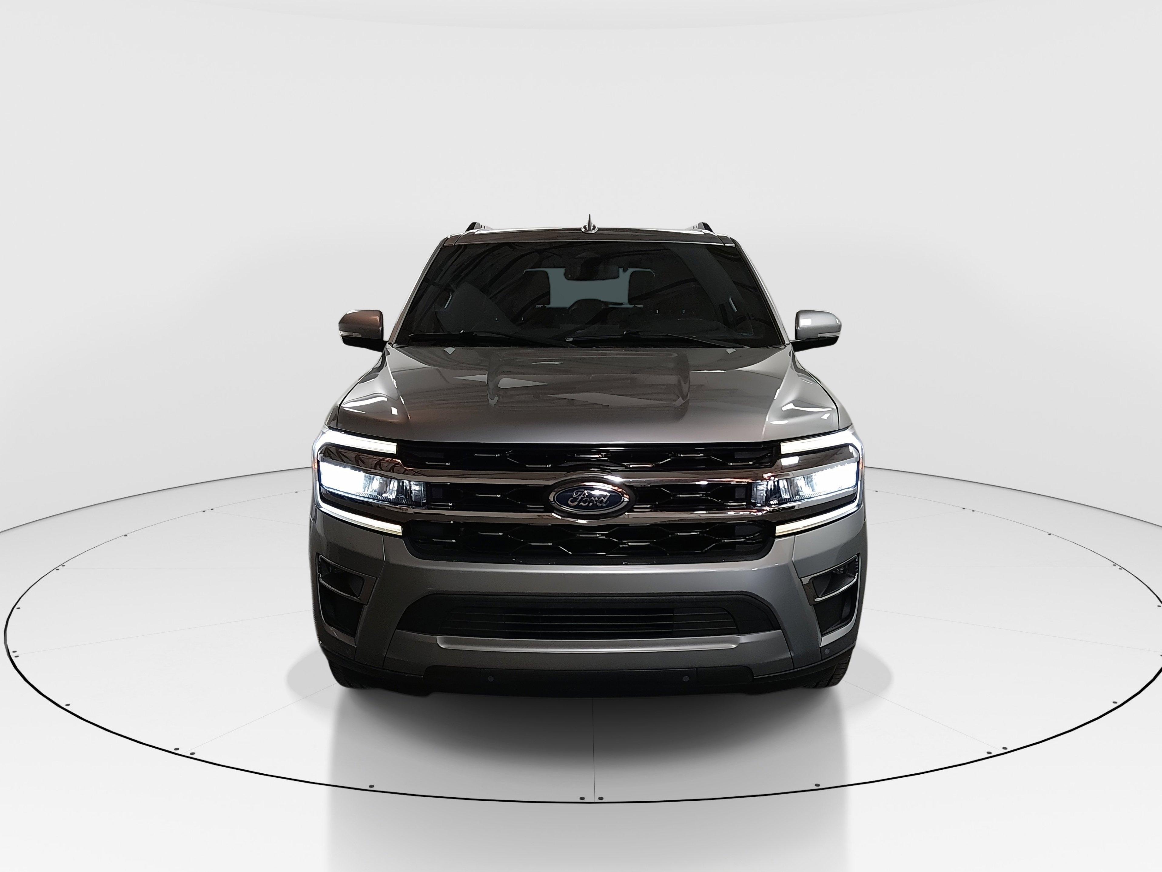 Ford Expedition Limited 4X2 - Thumbnail 2