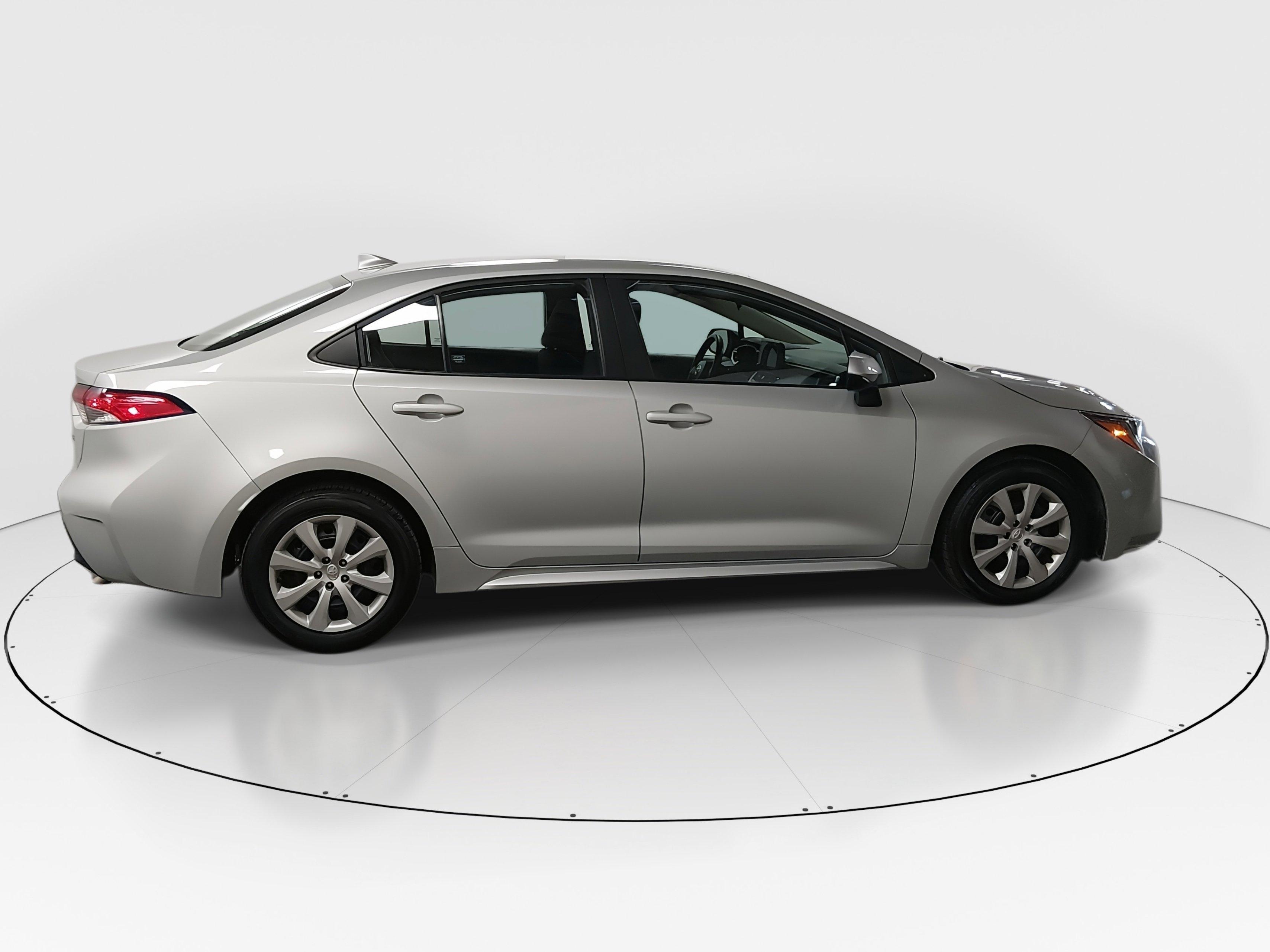 Toyota Corolla Le Cvt - Thumbnail 8