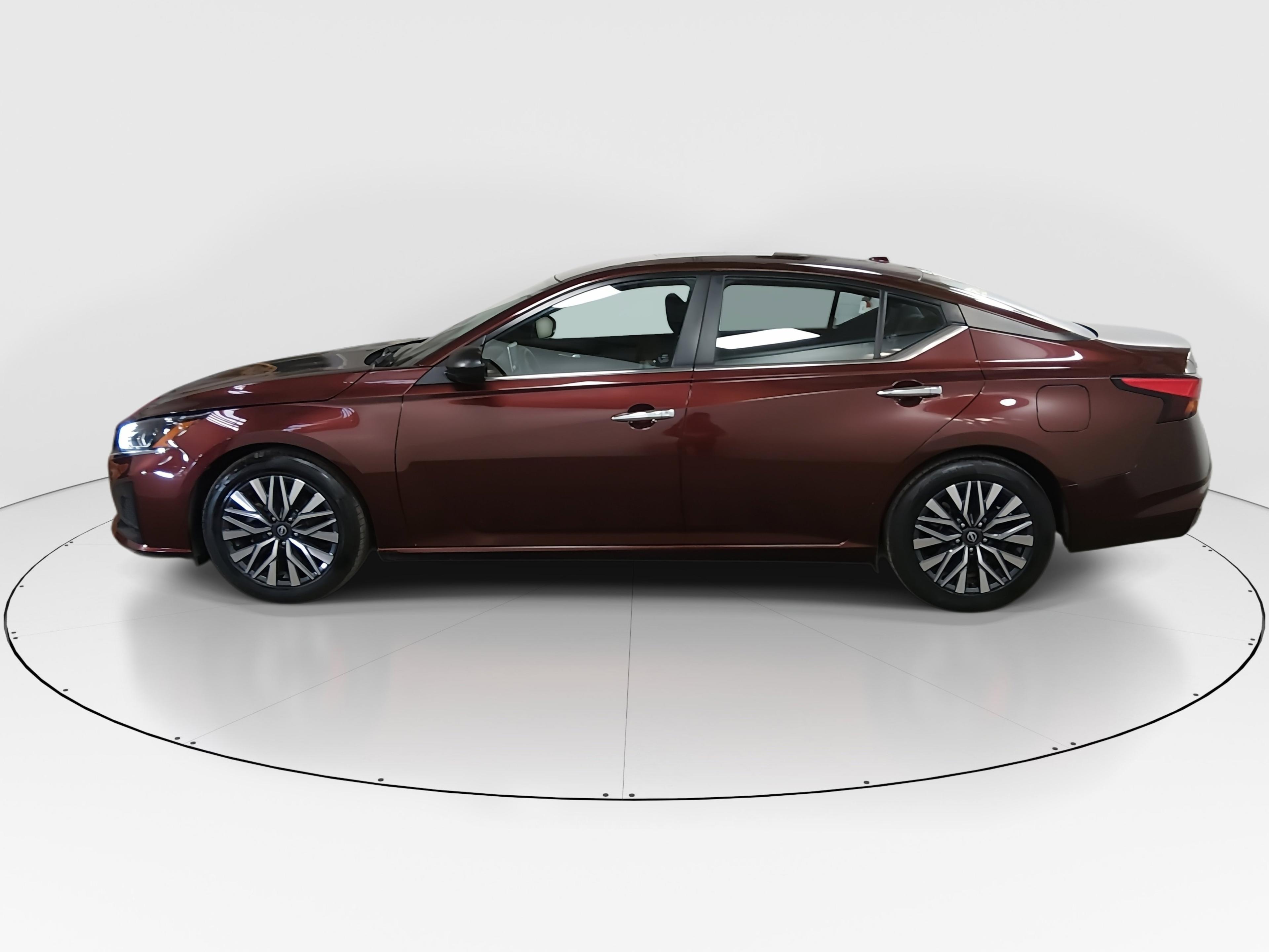 Nissan Altima 2.5 Sv Sedan - Thumbnail 4