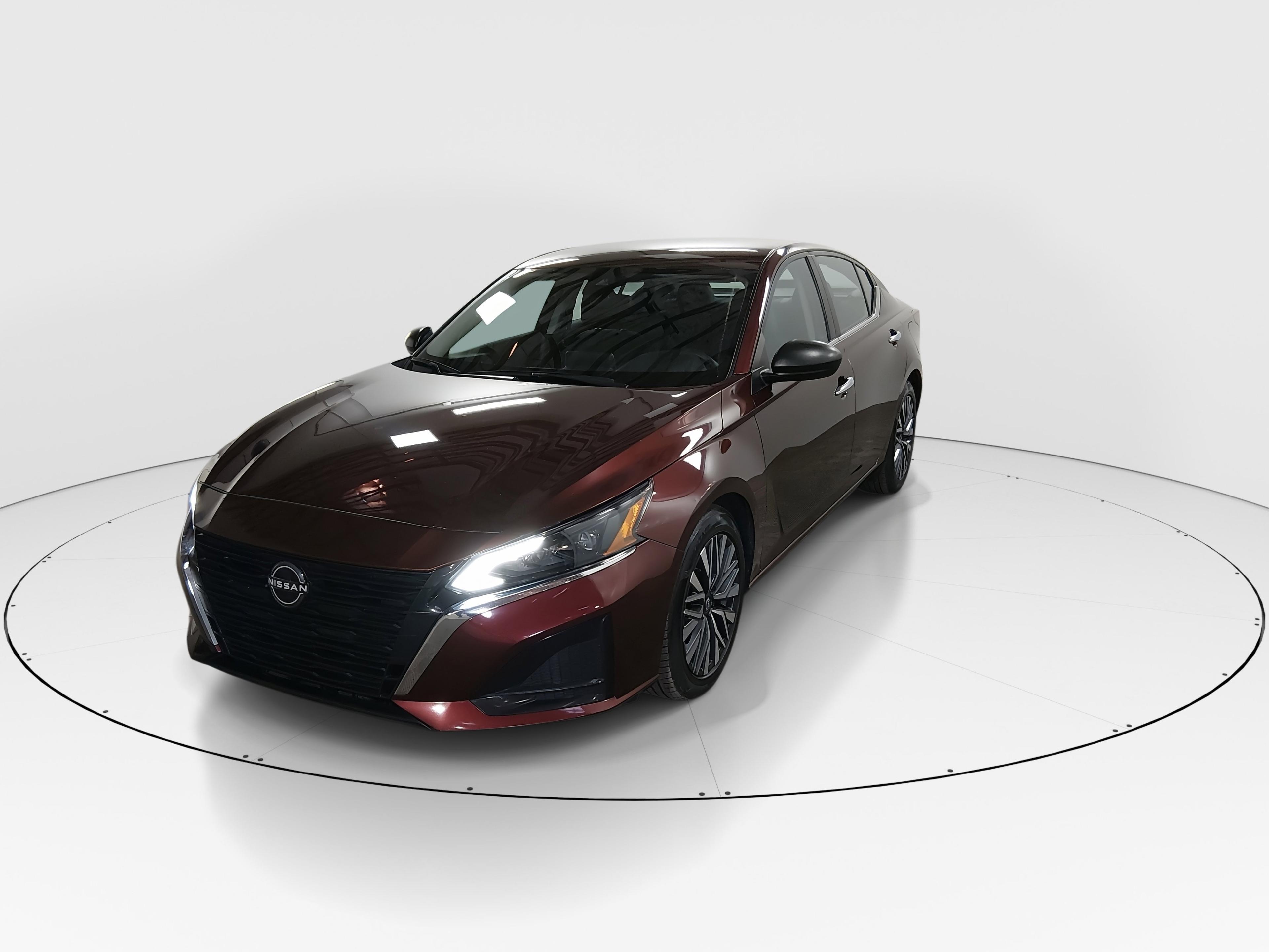 Nissan Altima 2.5 Sv Sedan - Thumbnail 3