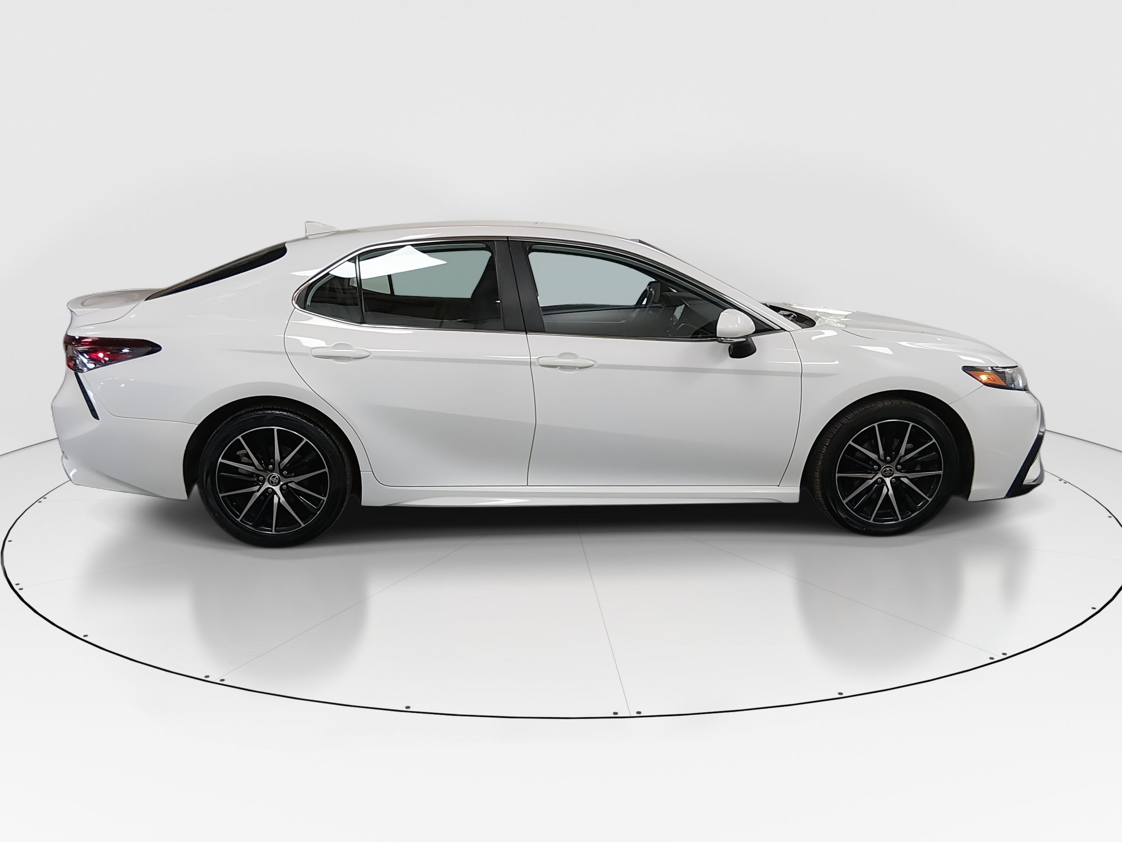 Toyota Camry Se Auto - Thumbnail 8