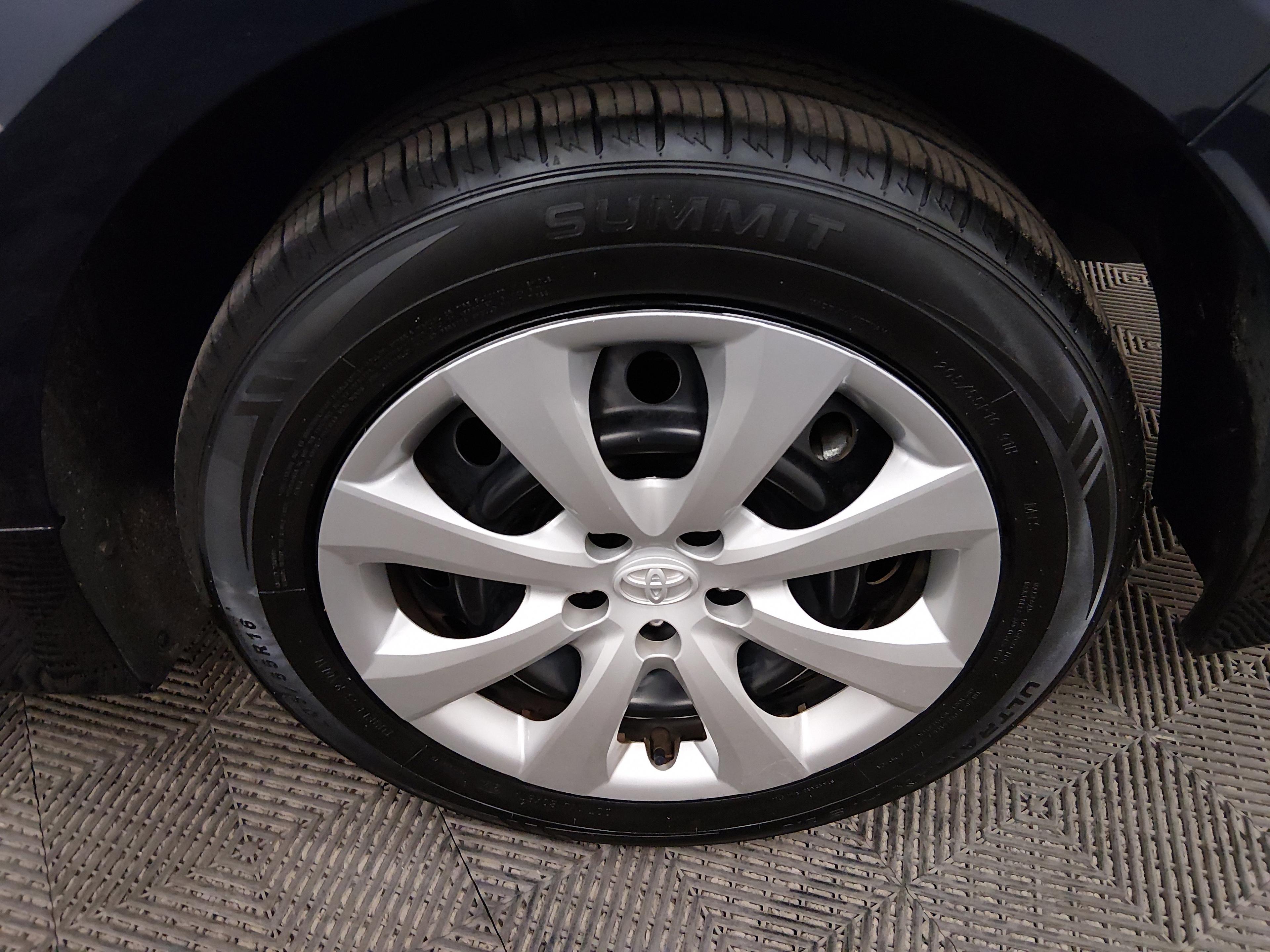 Toyota Corolla Le Cvt - Thumbnail 10