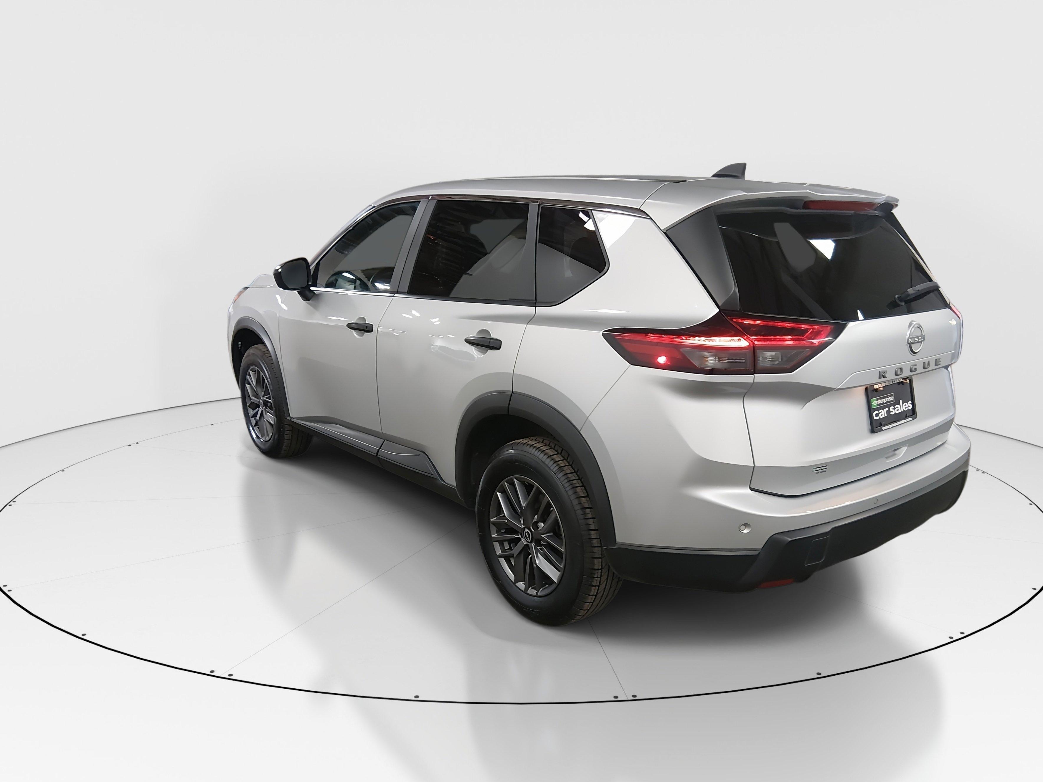Nissan Rogue Fwd S - Thumbnail 5