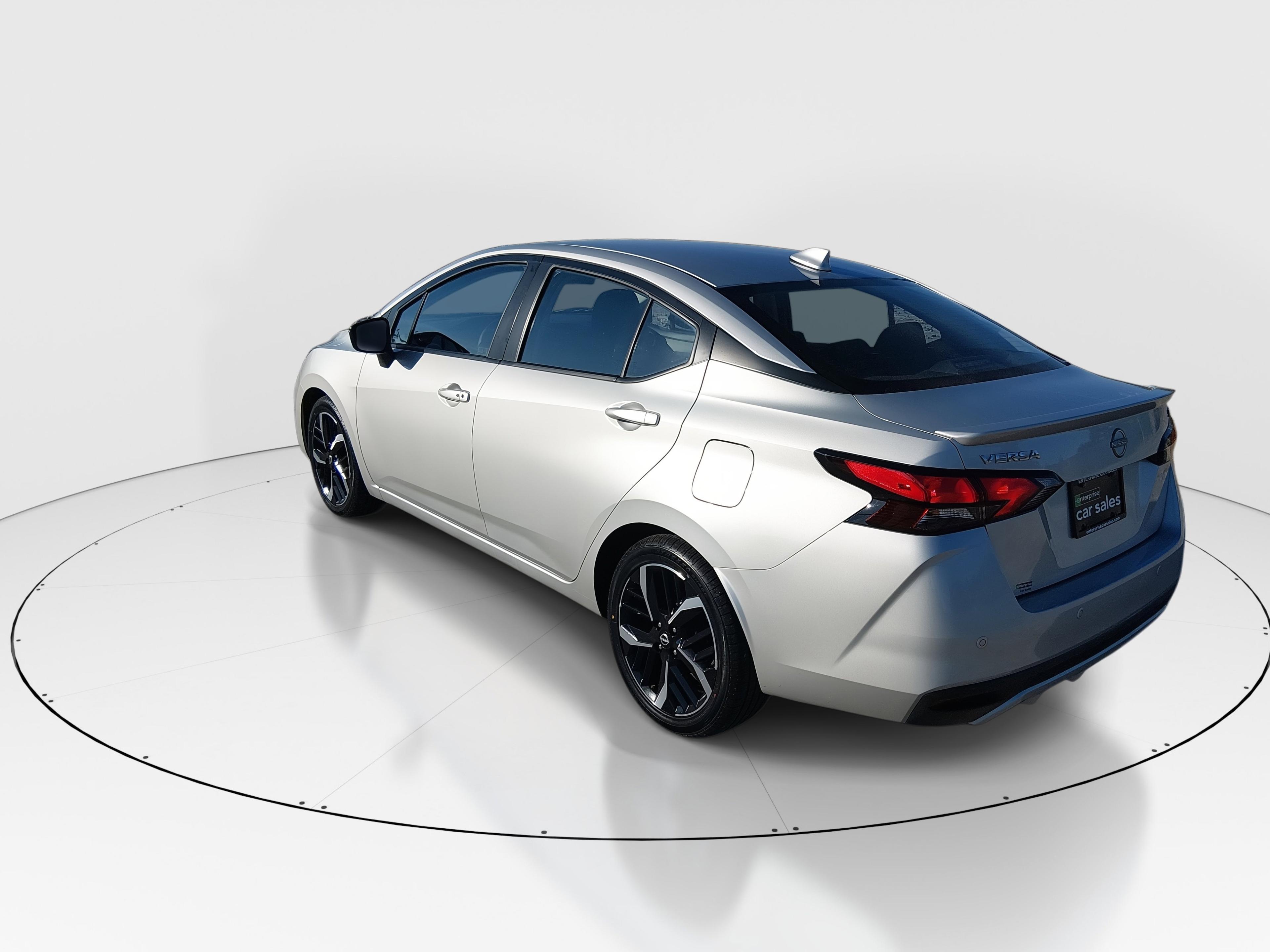 Nissan Versa Sr Cvt - Thumbnail 5