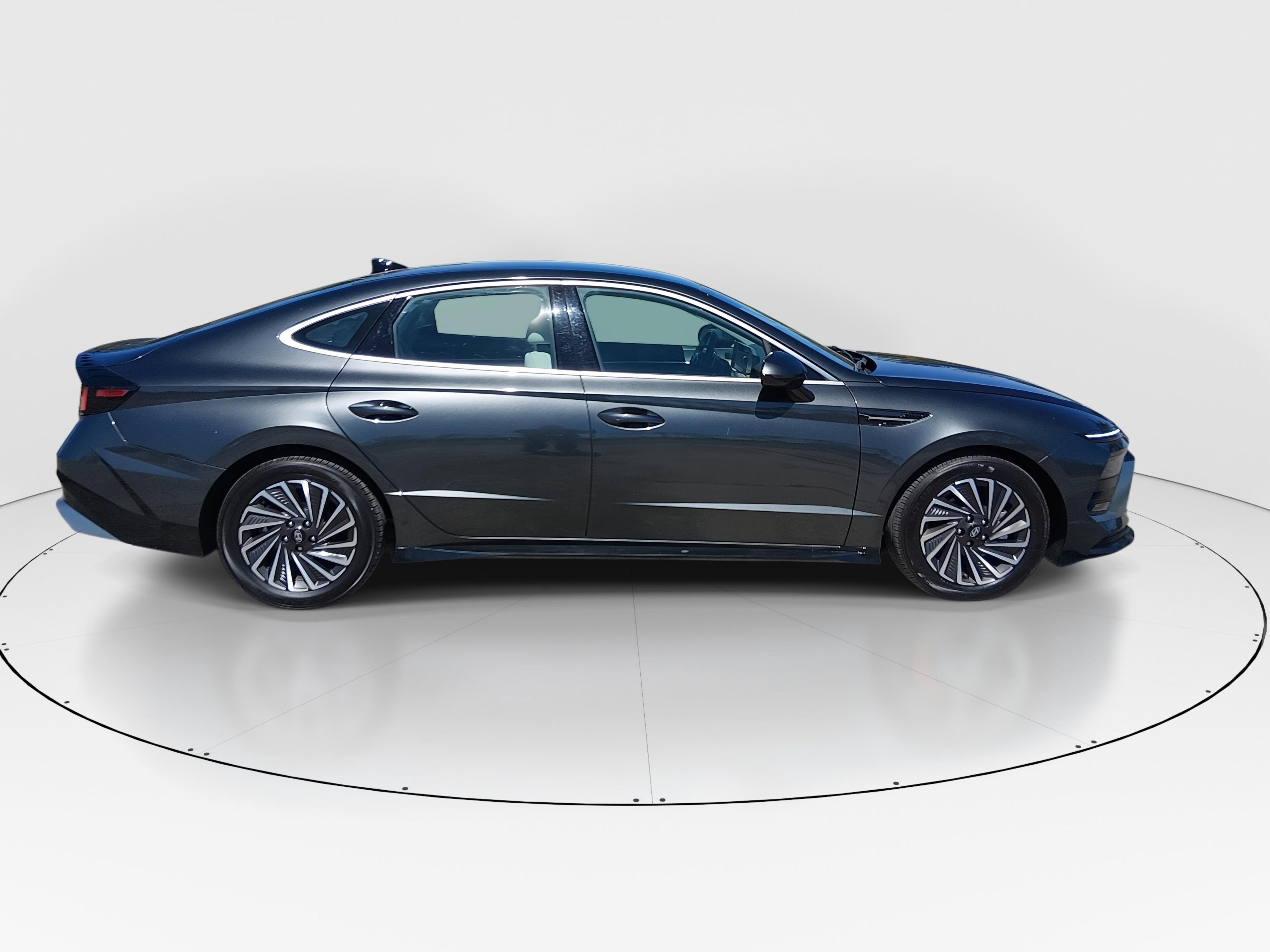 Hyundai Sonata Hybrid Sel Fwd - Thumbnail 8