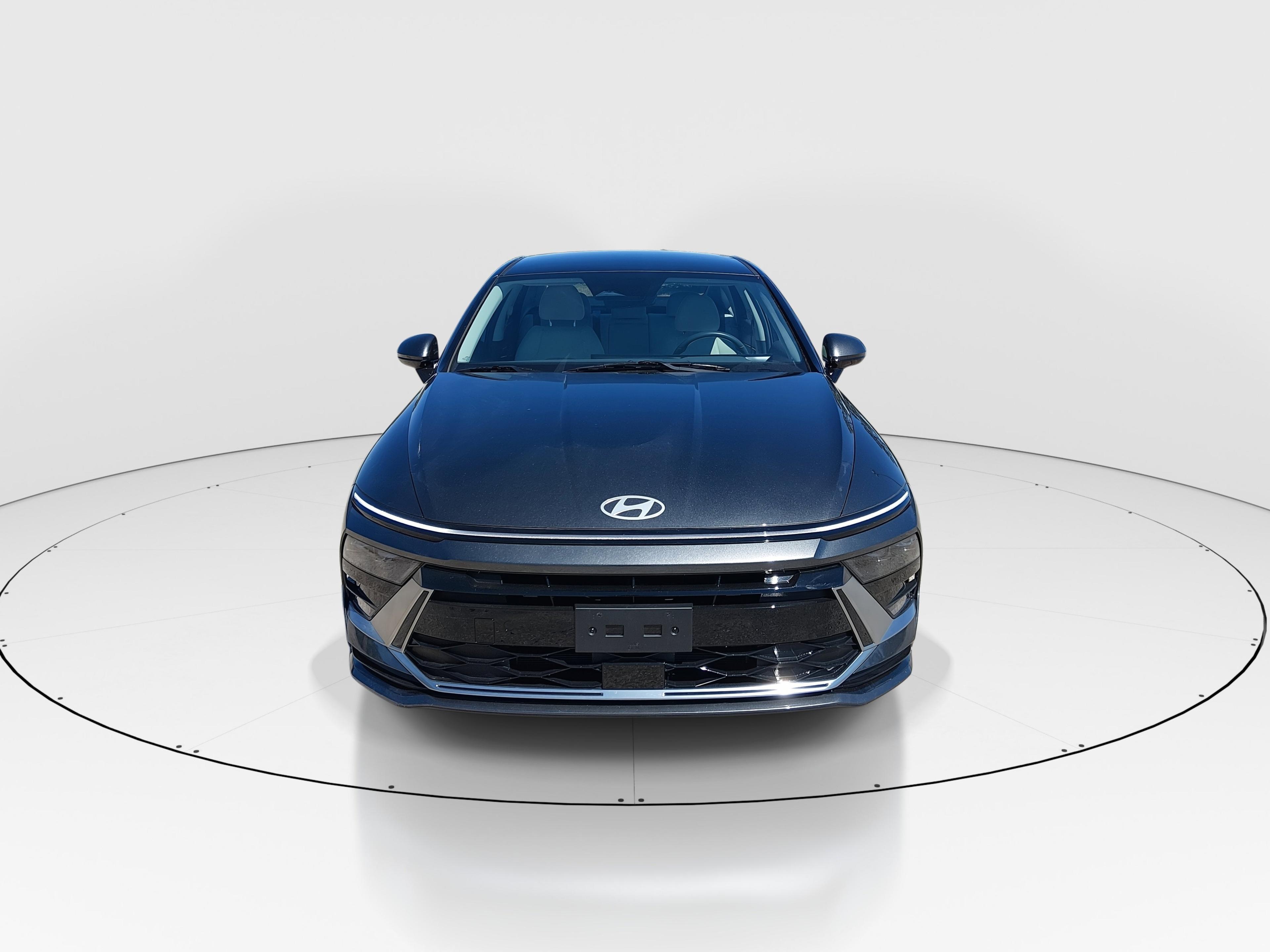 Hyundai Sonata Hybrid Sel Fwd - Thumbnail 2