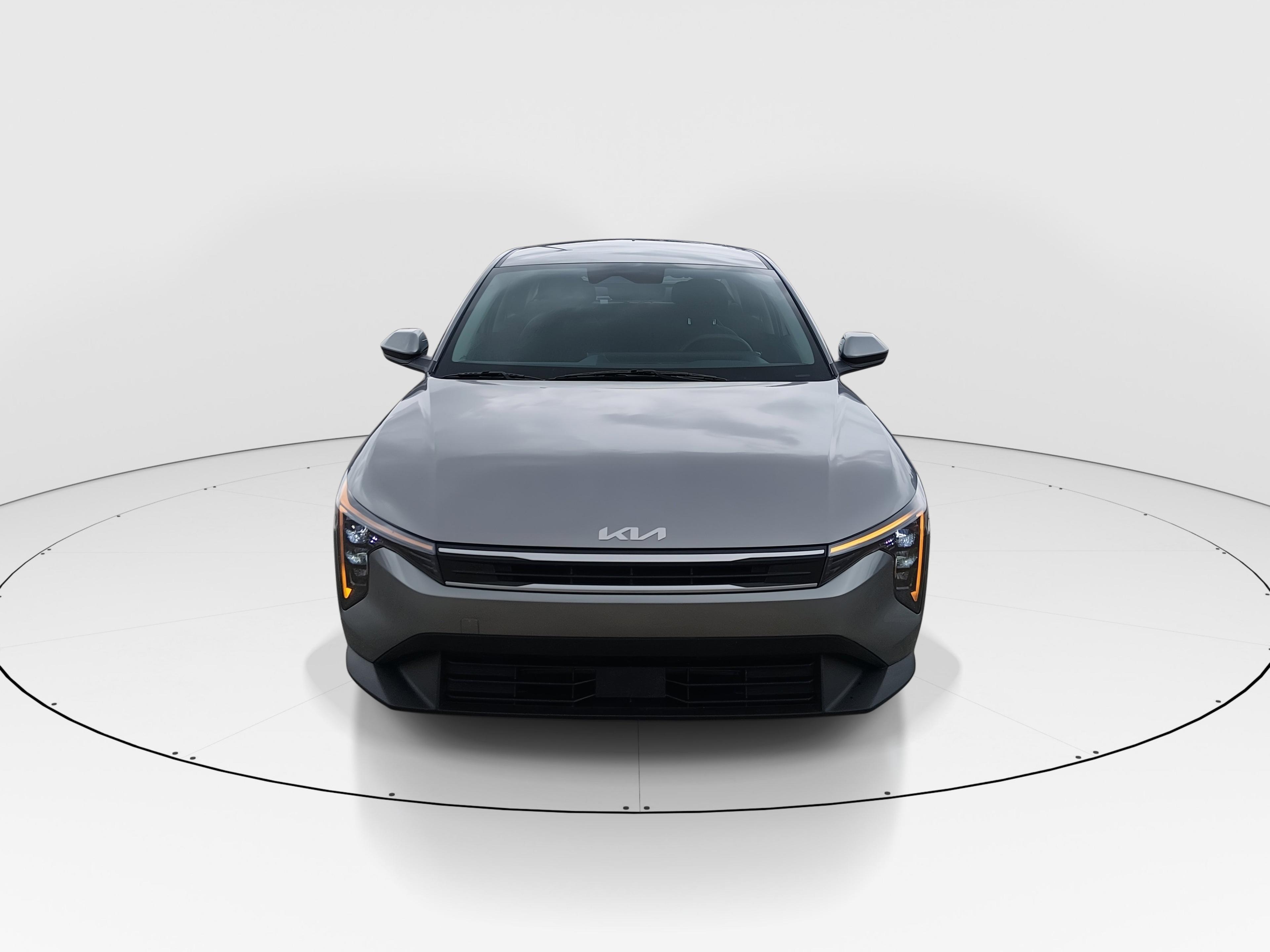 Kia K4 - Thumbnail 2