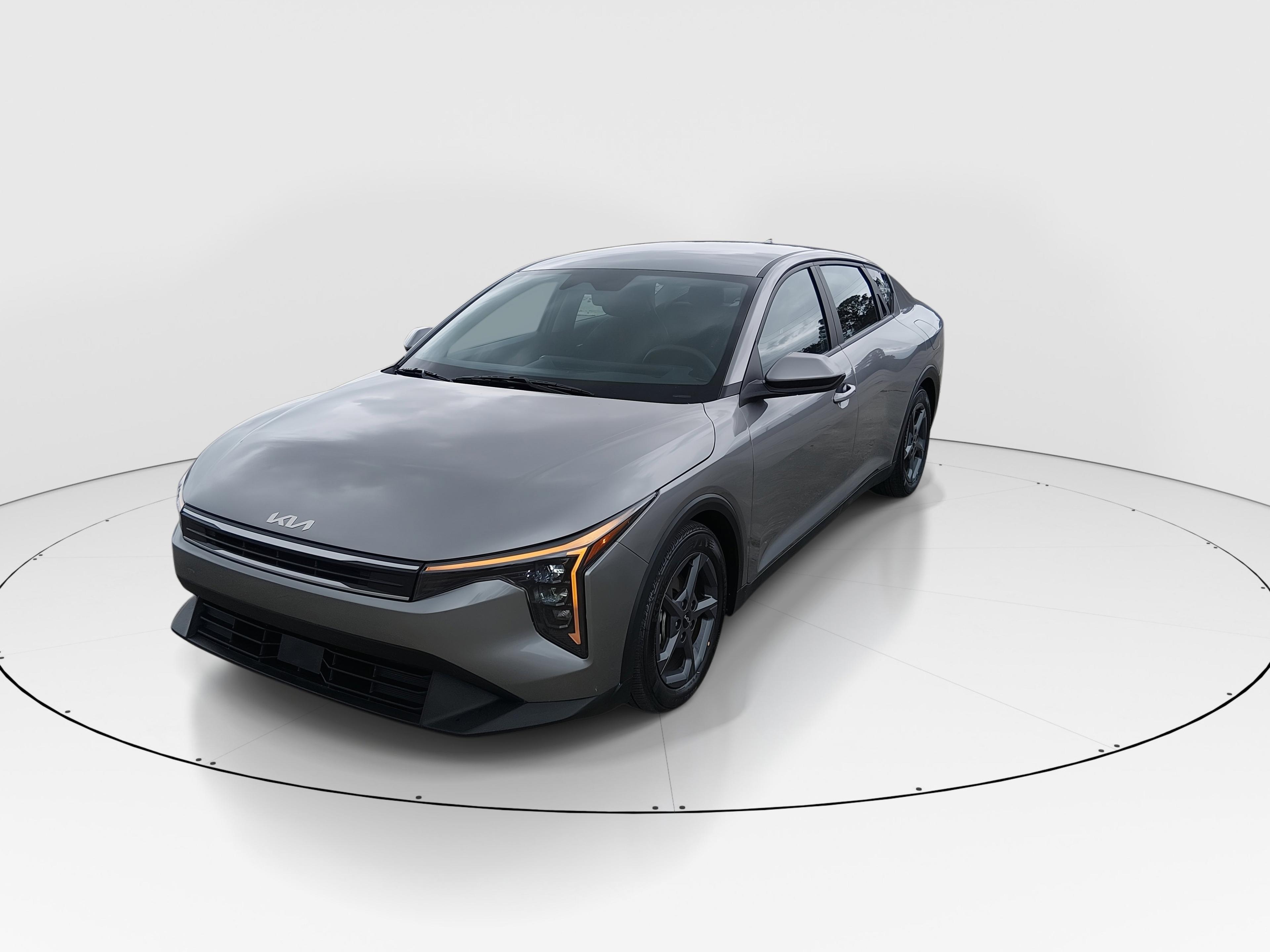 Kia K4 - Thumbnail 3