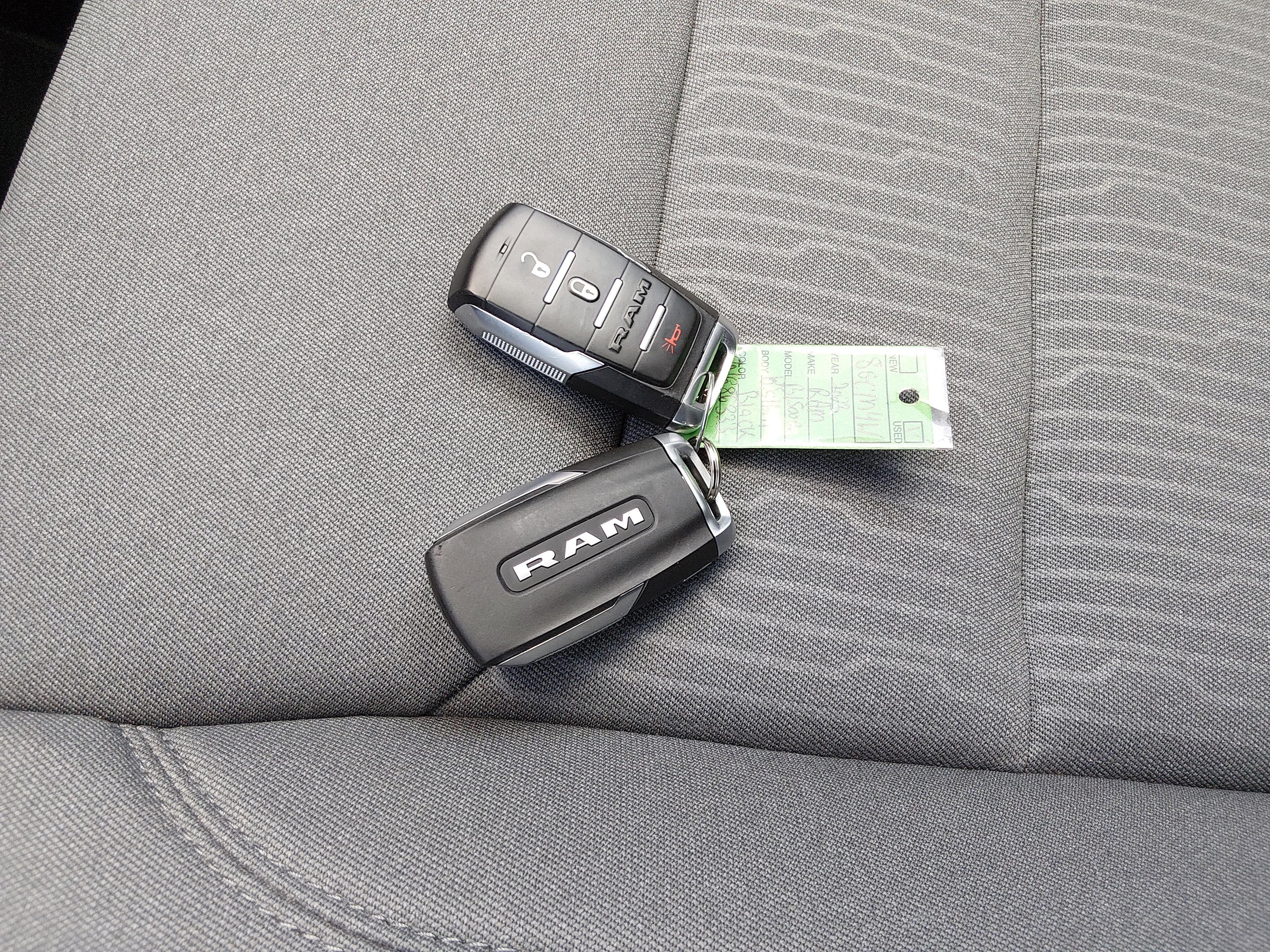 Ram 1500 - Thumbnail 15