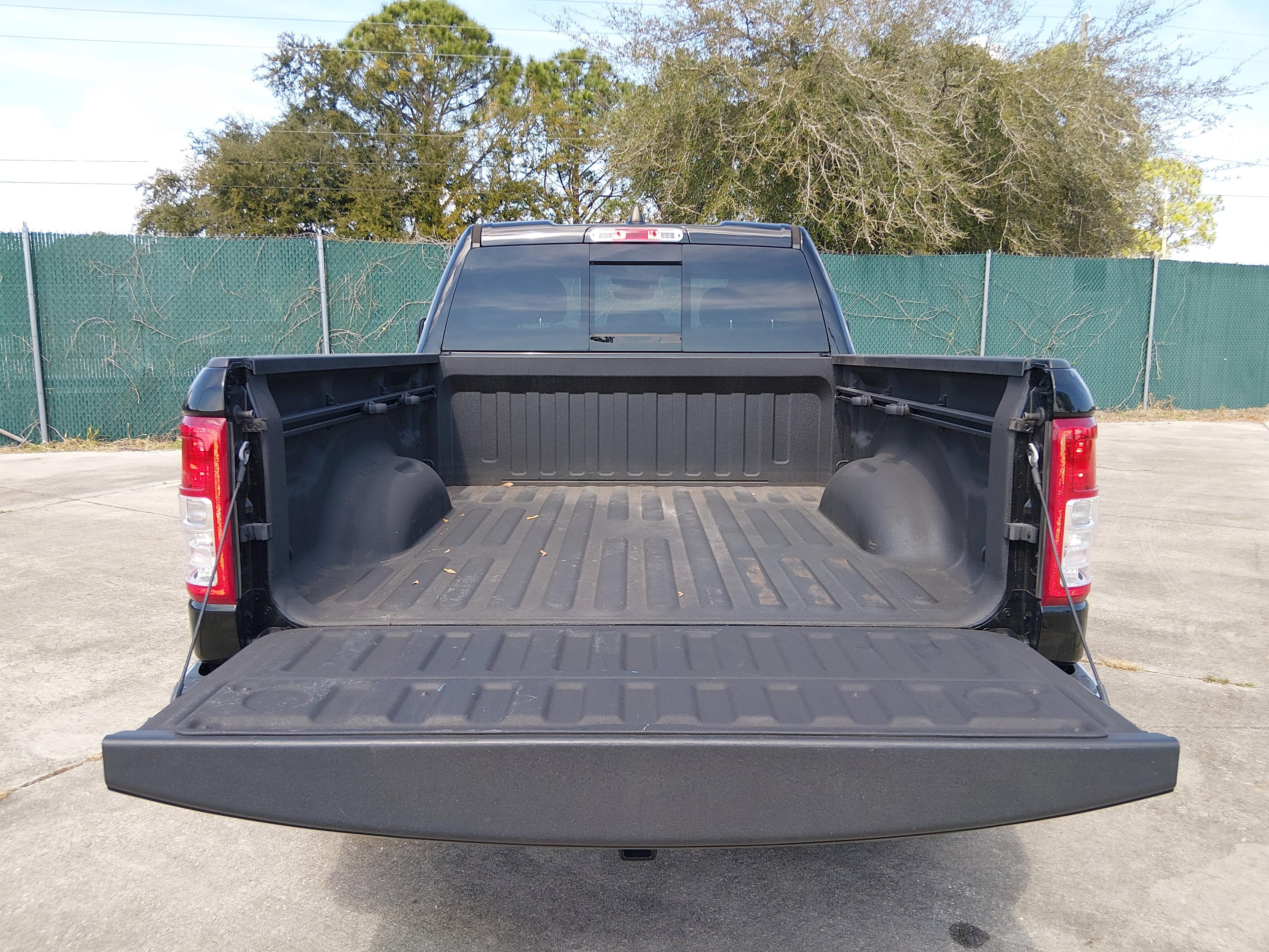 Ram 1500 - Thumbnail 11