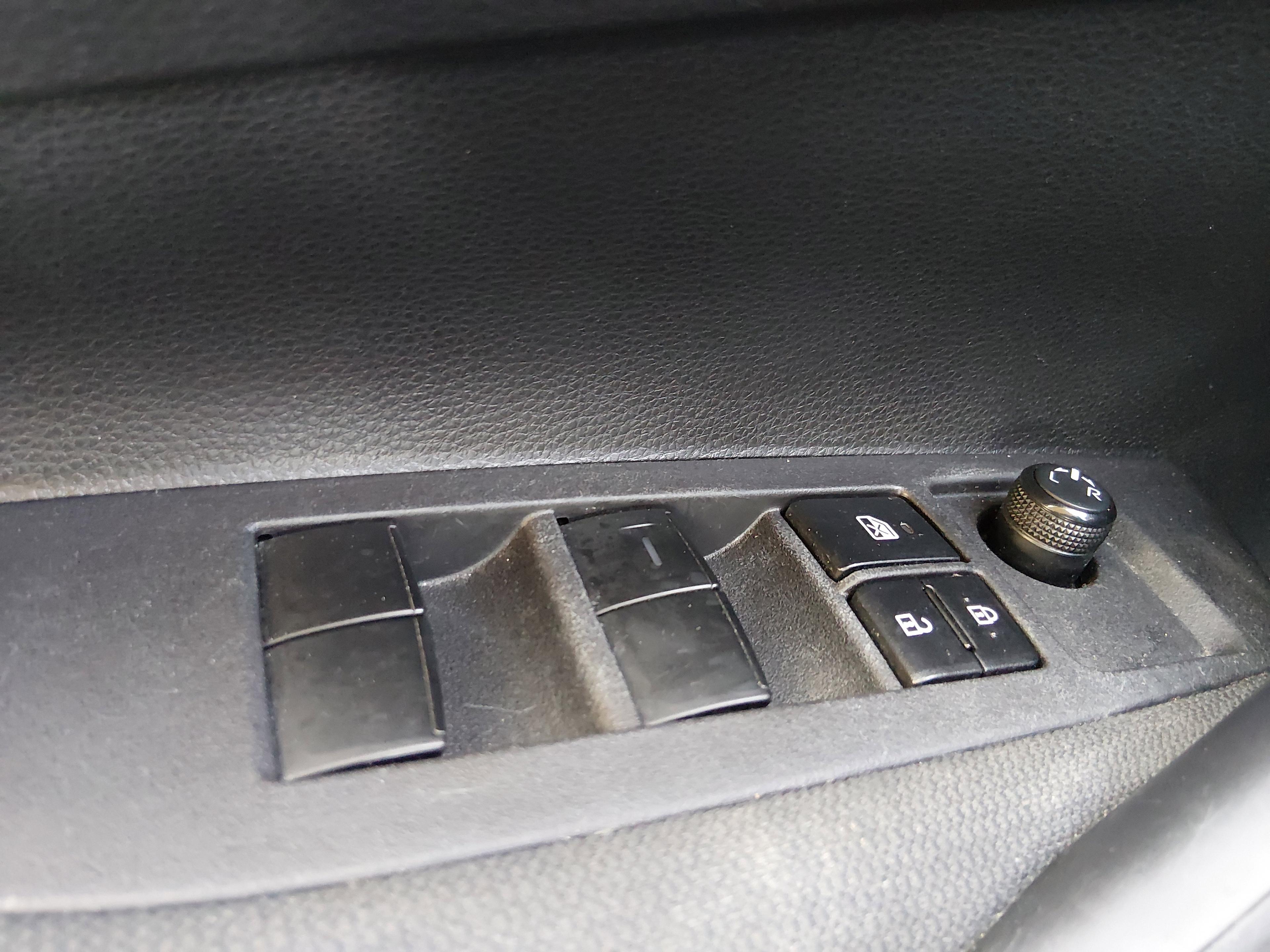 Toyota Corolla Le Cvt - Thumbnail 17