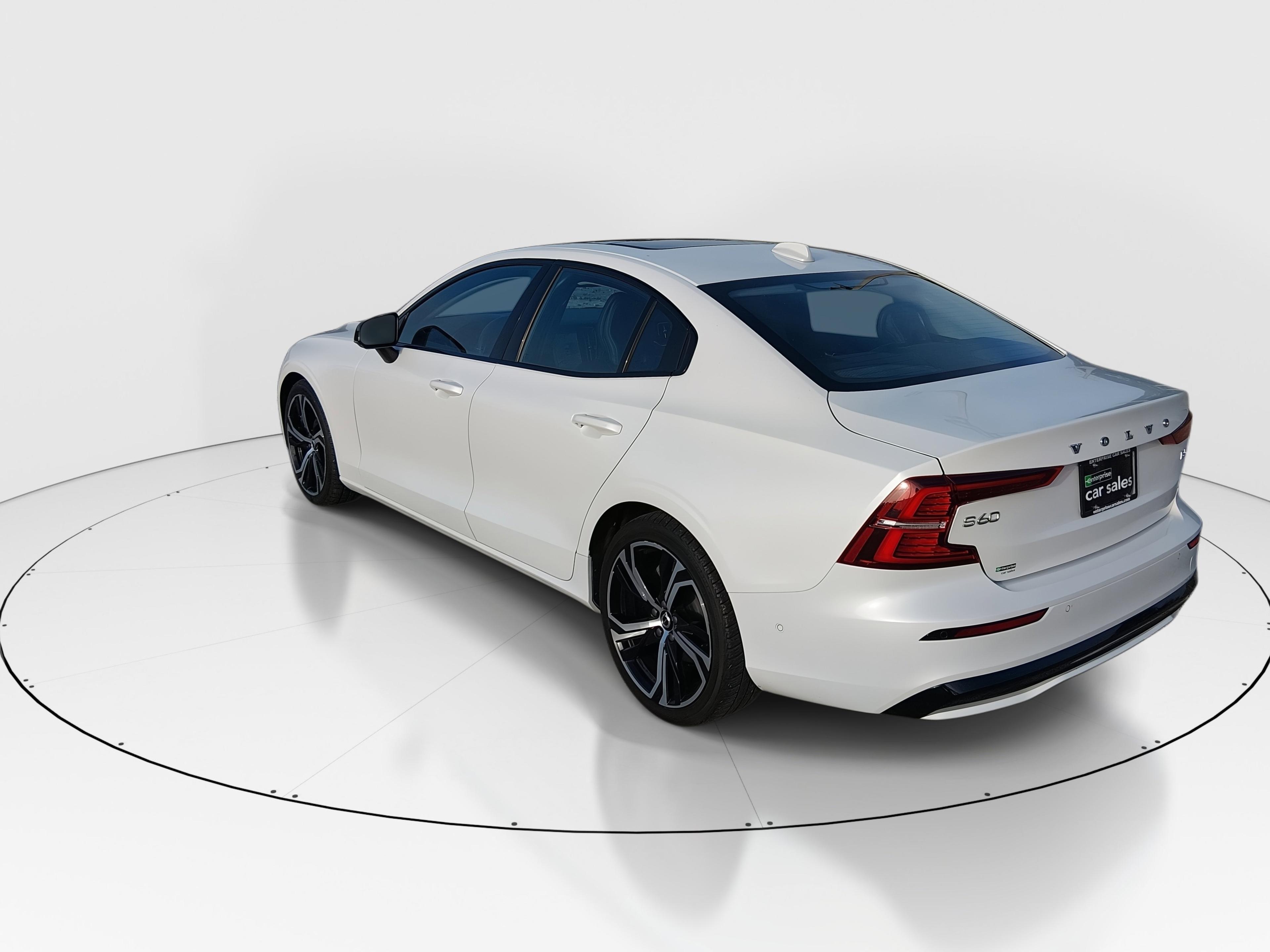 Volvo S60 B5 Fwd Plus Dark Theme - Thumbnail 5