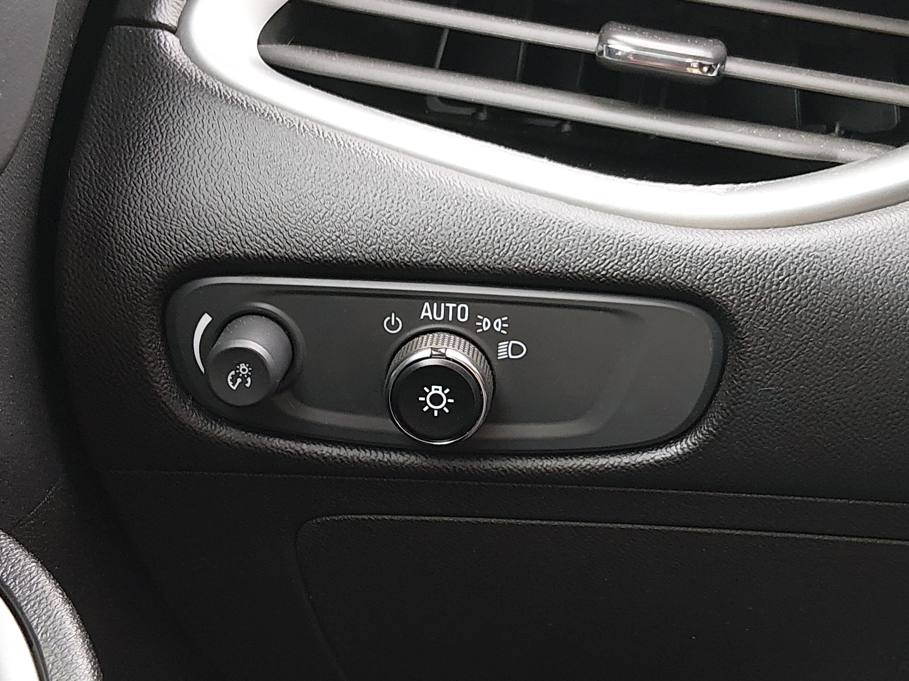 Chevrolet Malibu 4Dr Sdn 1Lt - Thumbnail 20