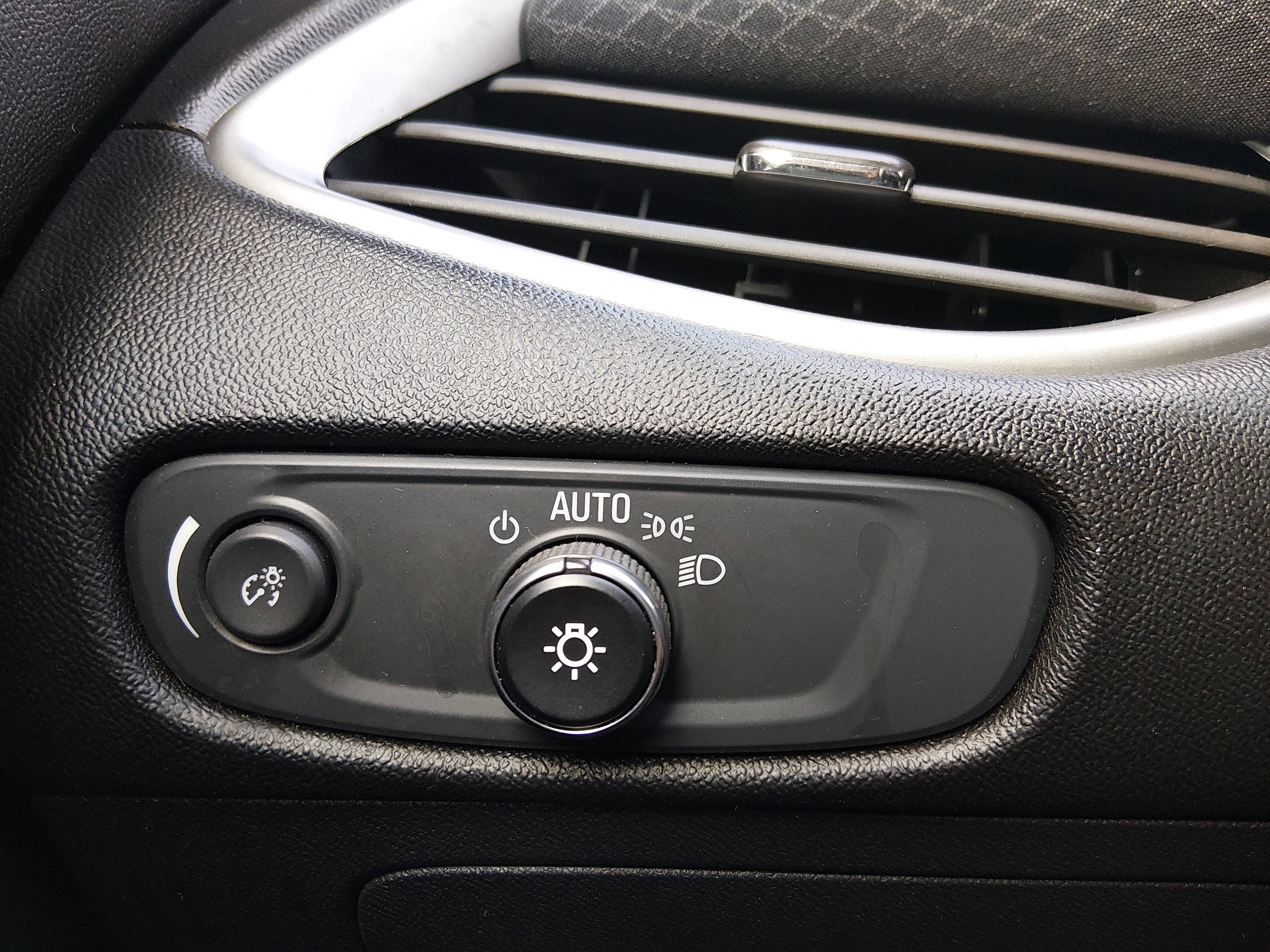 Chevrolet Malibu 4Dr Sdn 1Lt - Thumbnail 19