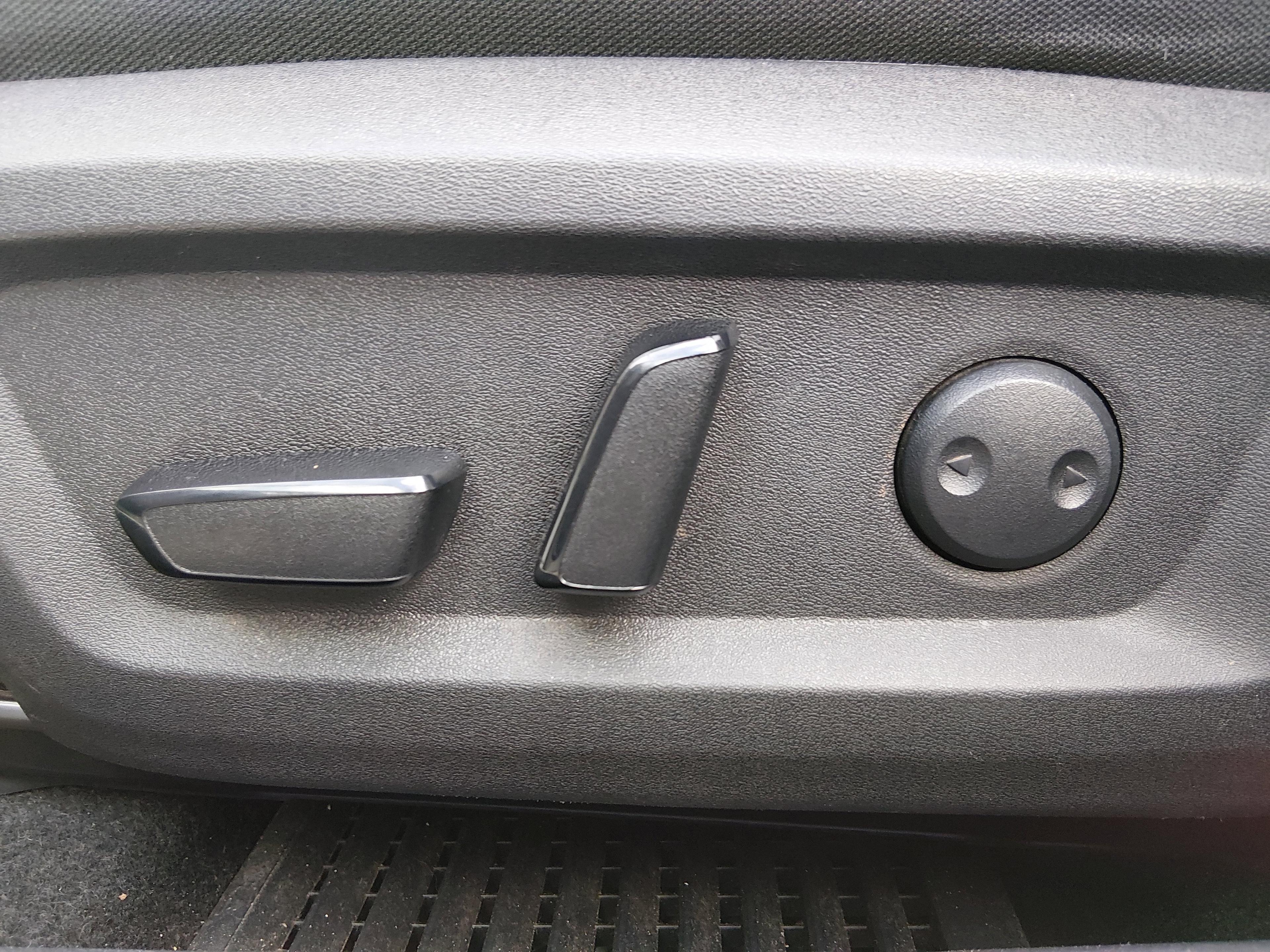 Nissan Rogue Awd Sv - Thumbnail 19