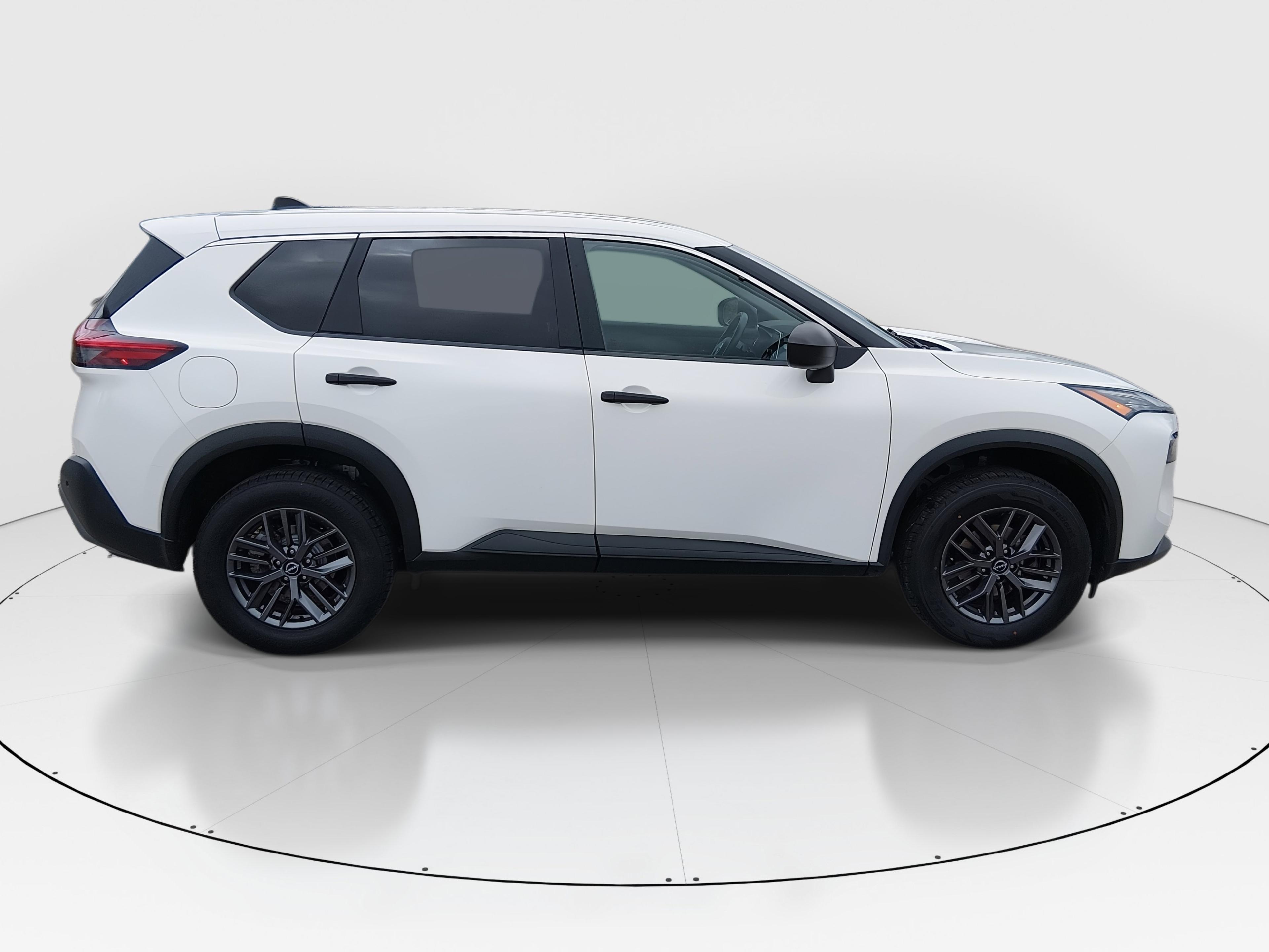 Nissan Rogue Fwd S - Thumbnail 8
