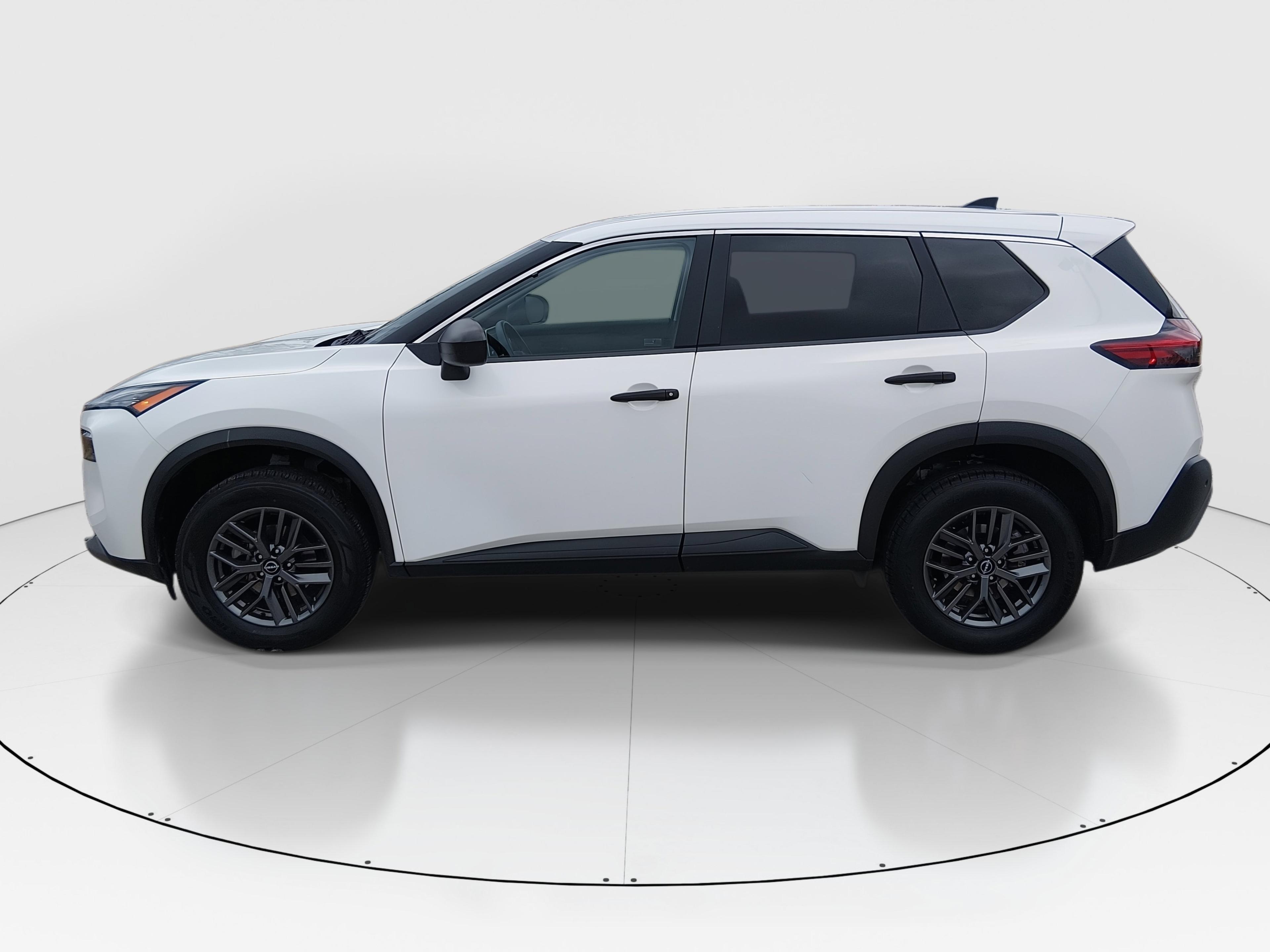 Nissan Rogue Fwd S - Thumbnail 4