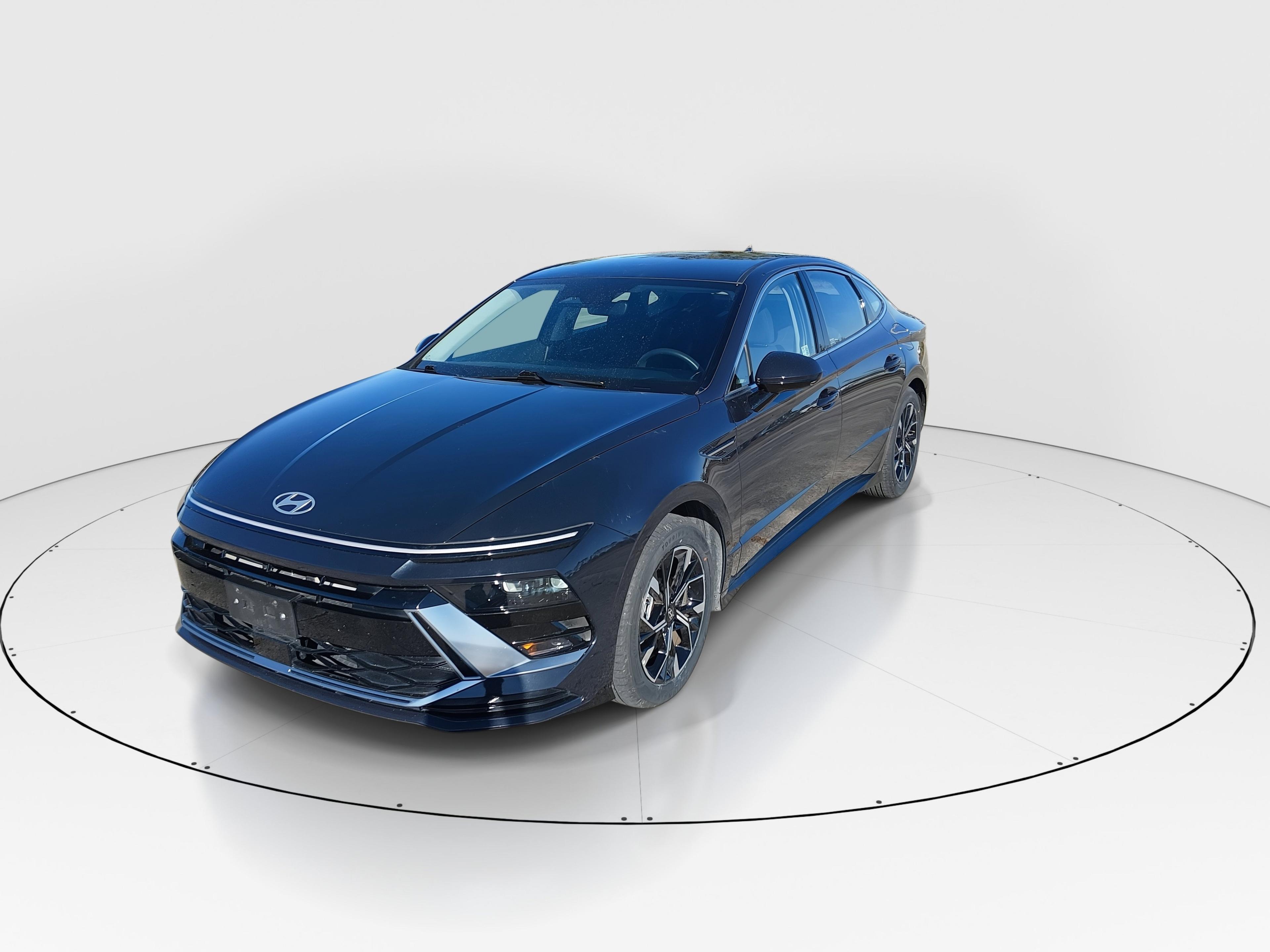 Hyundai Sonata Sel Fwd - Thumbnail 3