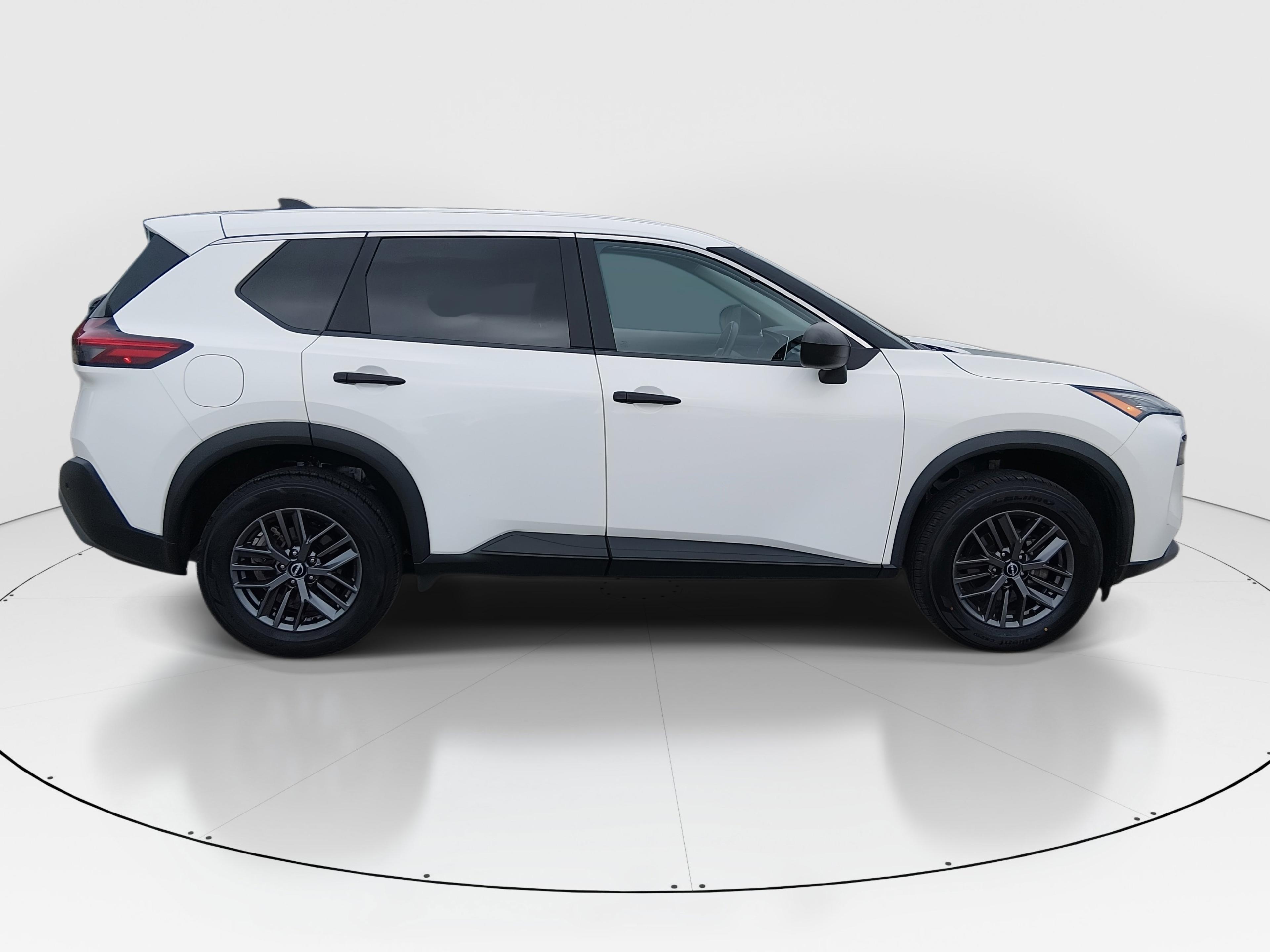 Nissan Rogue Fwd S - Thumbnail 8