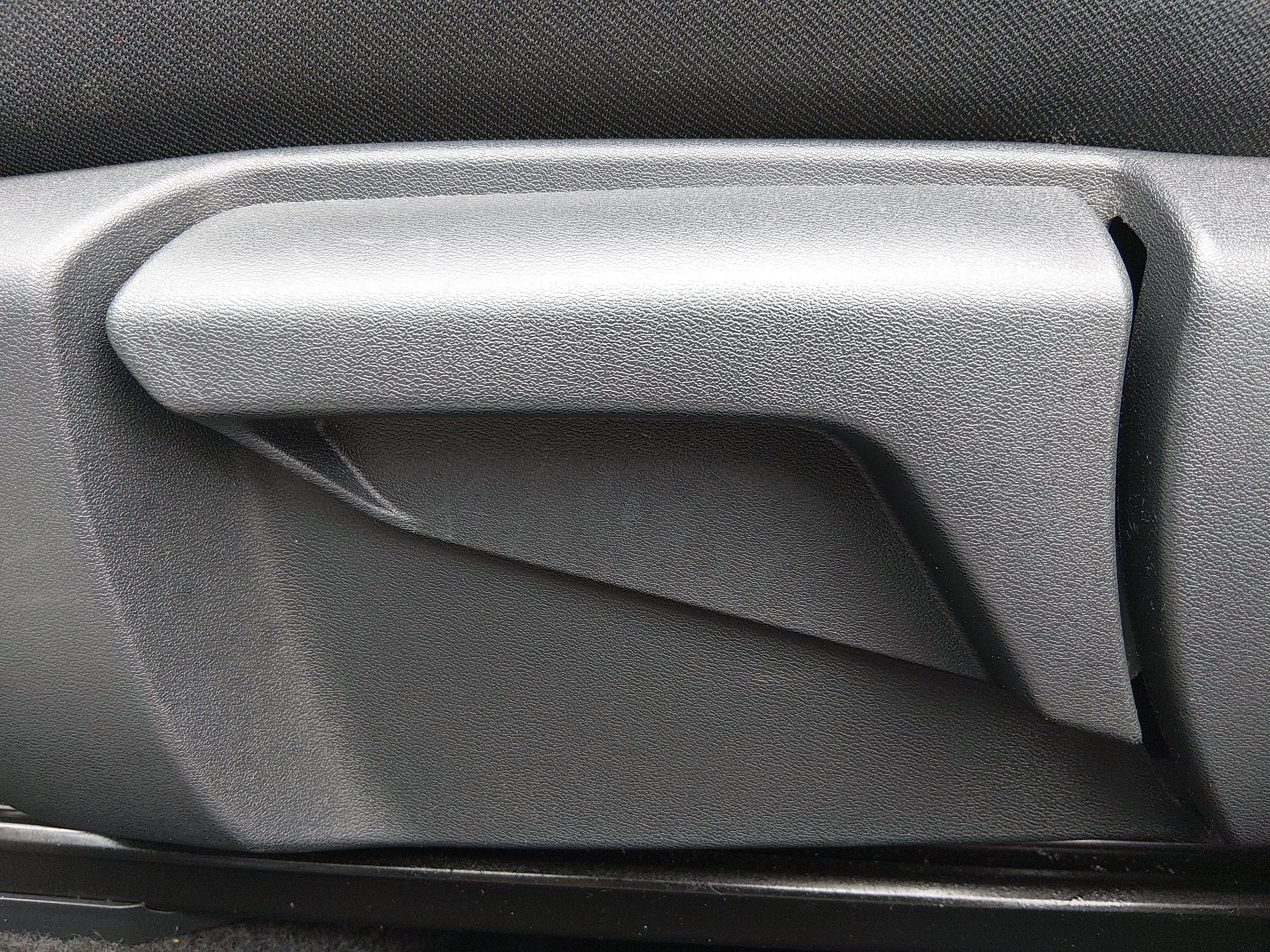 Nissan Rogue Fwd S - Thumbnail 19