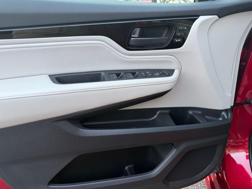 Honda Odyssey Touring - Thumbnail 14