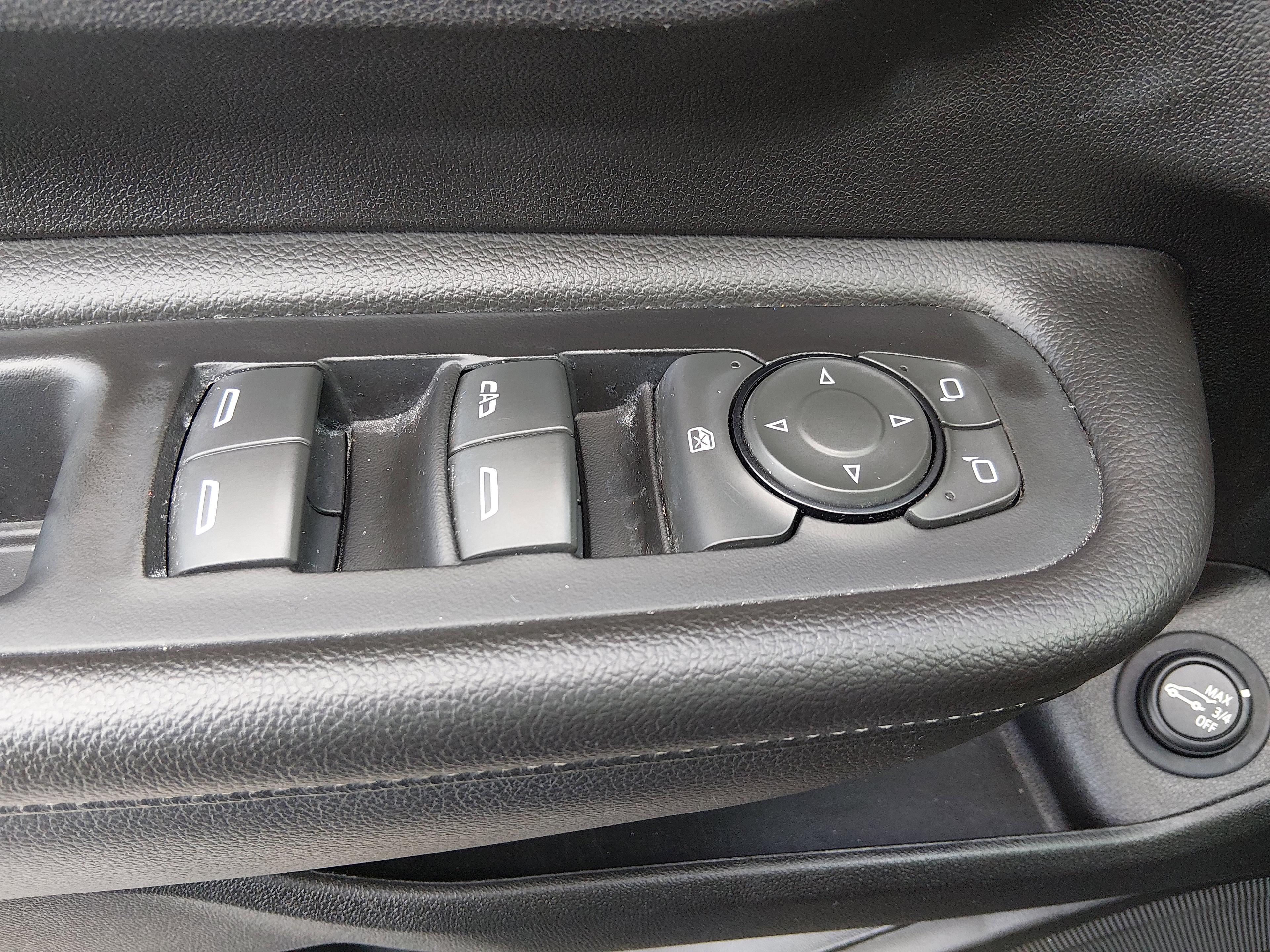 GMC Terrain Fwd 4Dr Slt - Thumbnail 18