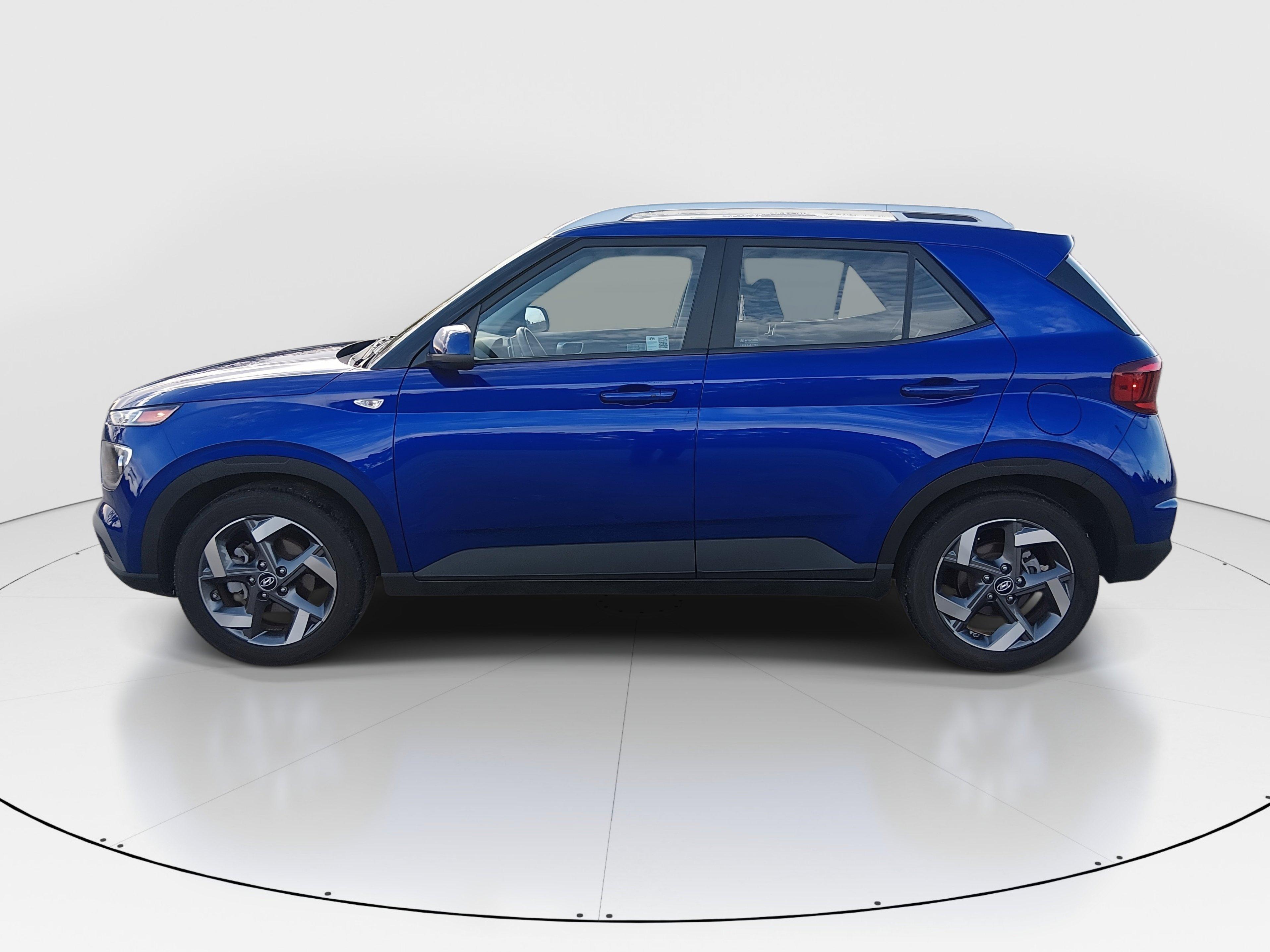 Hyundai Venue Sel Ivt - Thumbnail 4