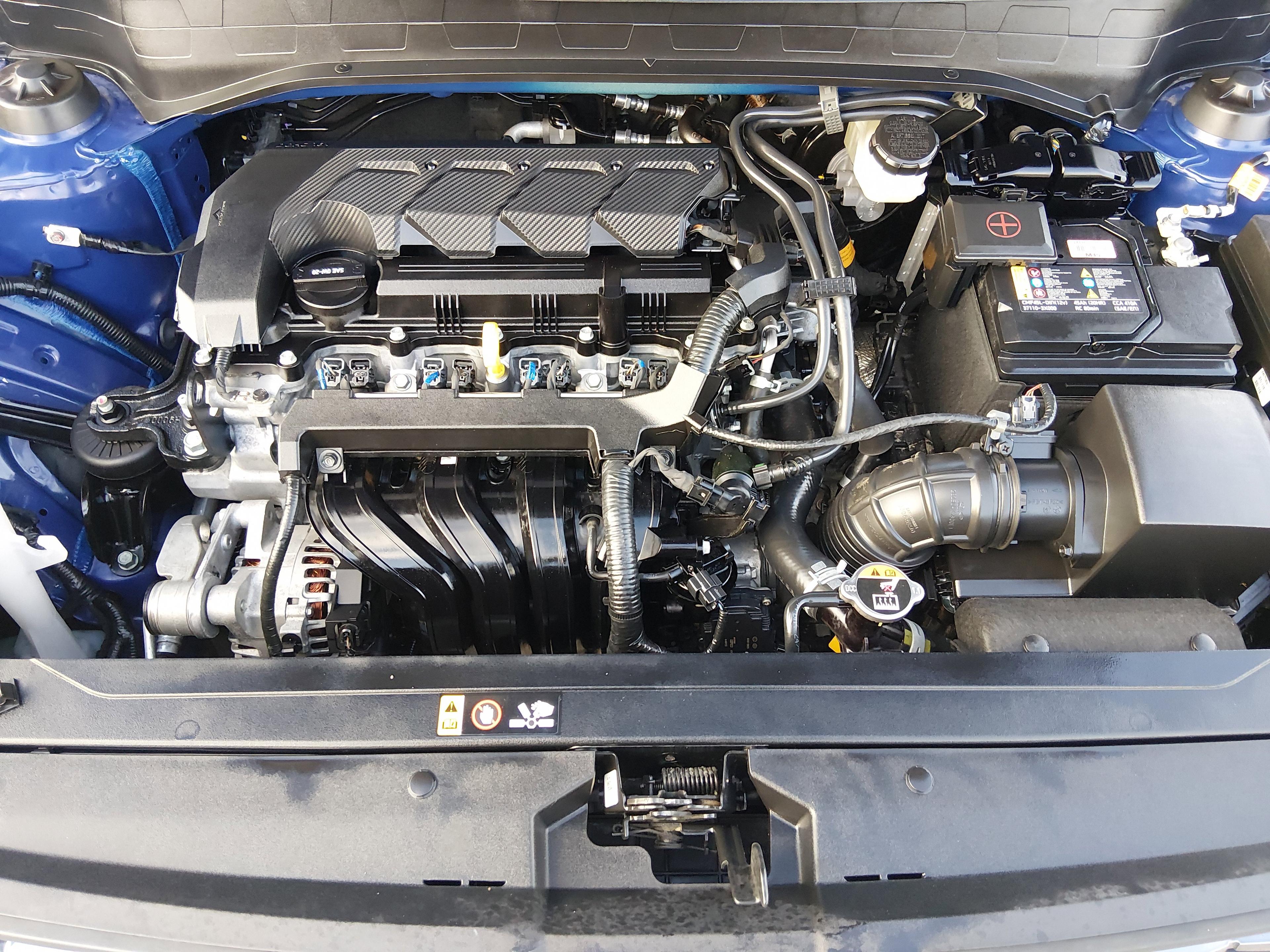 Hyundai Venue Sel Ivt - Thumbnail 9