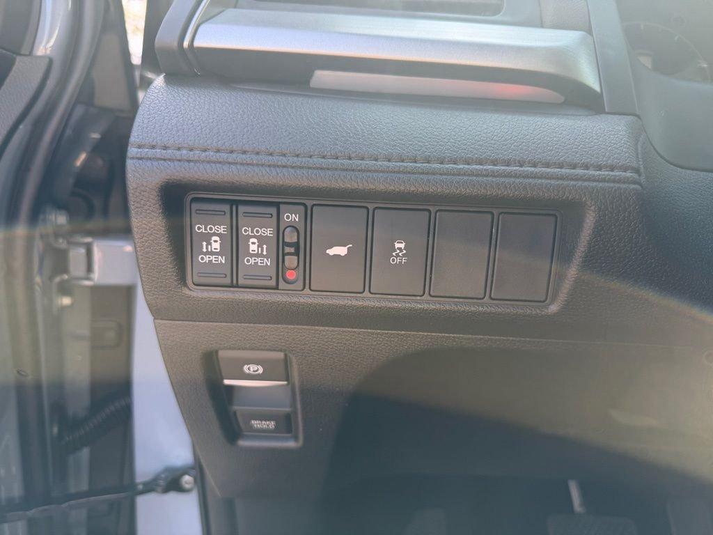 Honda Odyssey Sport-L - Thumbnail 19