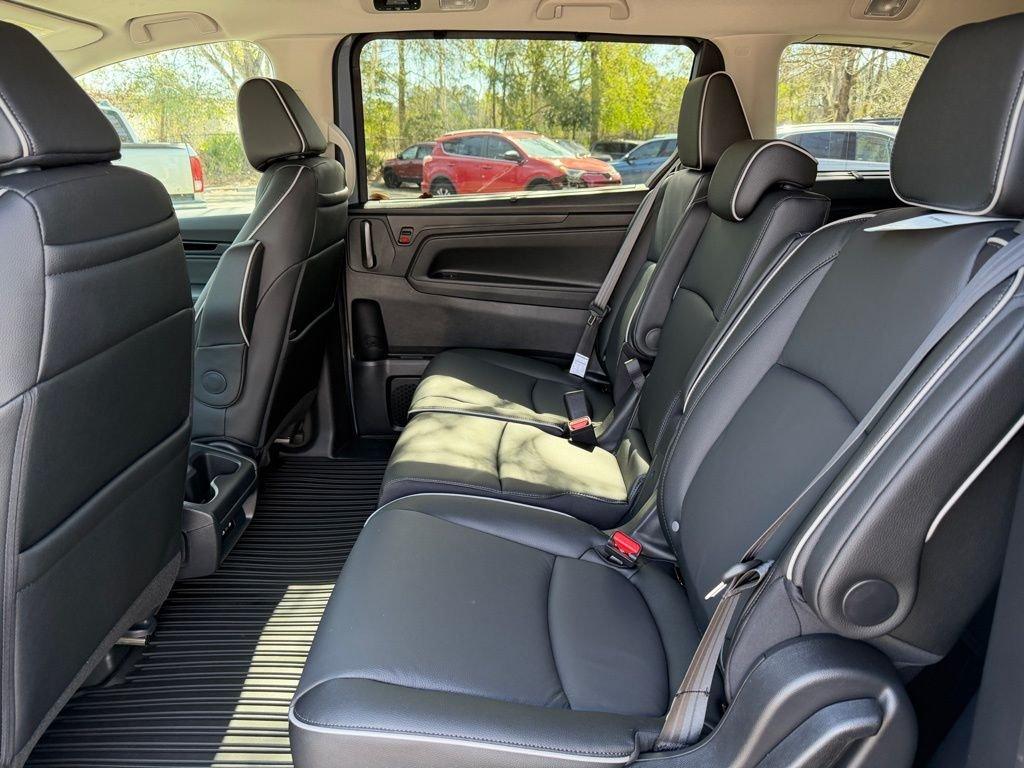 Honda Odyssey Touring - Thumbnail 7