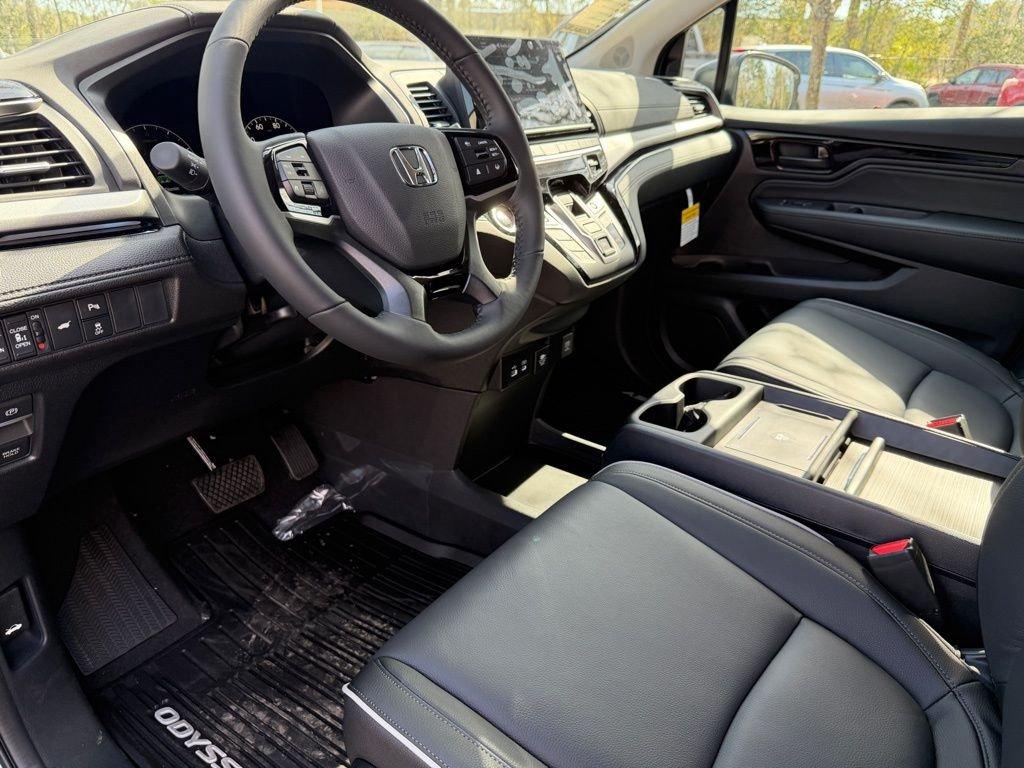 Honda Odyssey Touring - Thumbnail 16