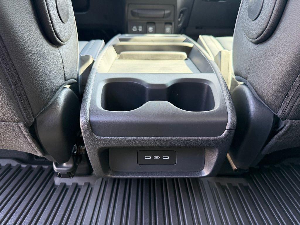 Honda Odyssey Touring - Thumbnail 9