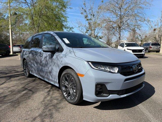 Honda Odyssey Touring - View 1