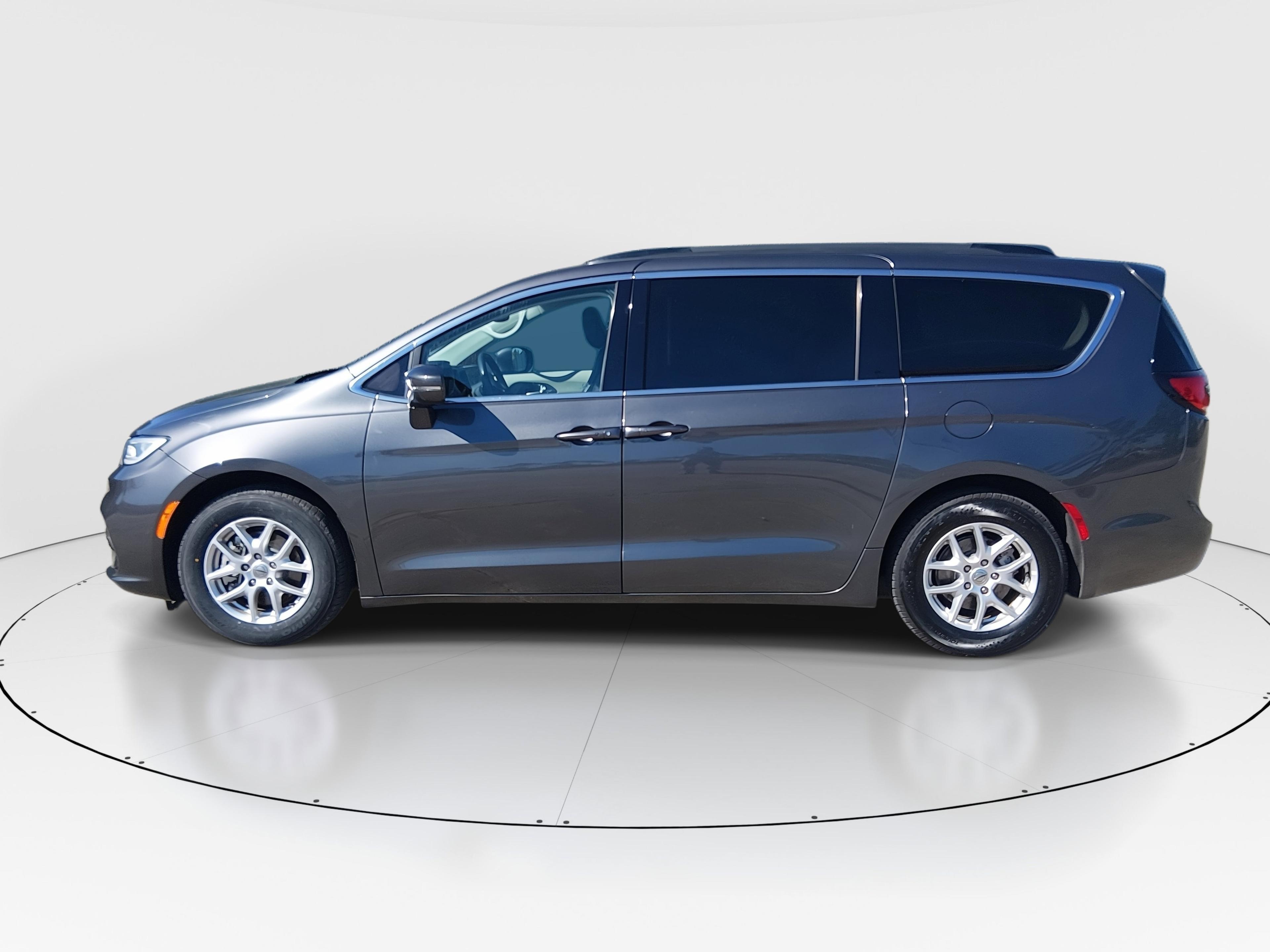 Chrysler Pacifica Touring L Fwd - Thumbnail 4
