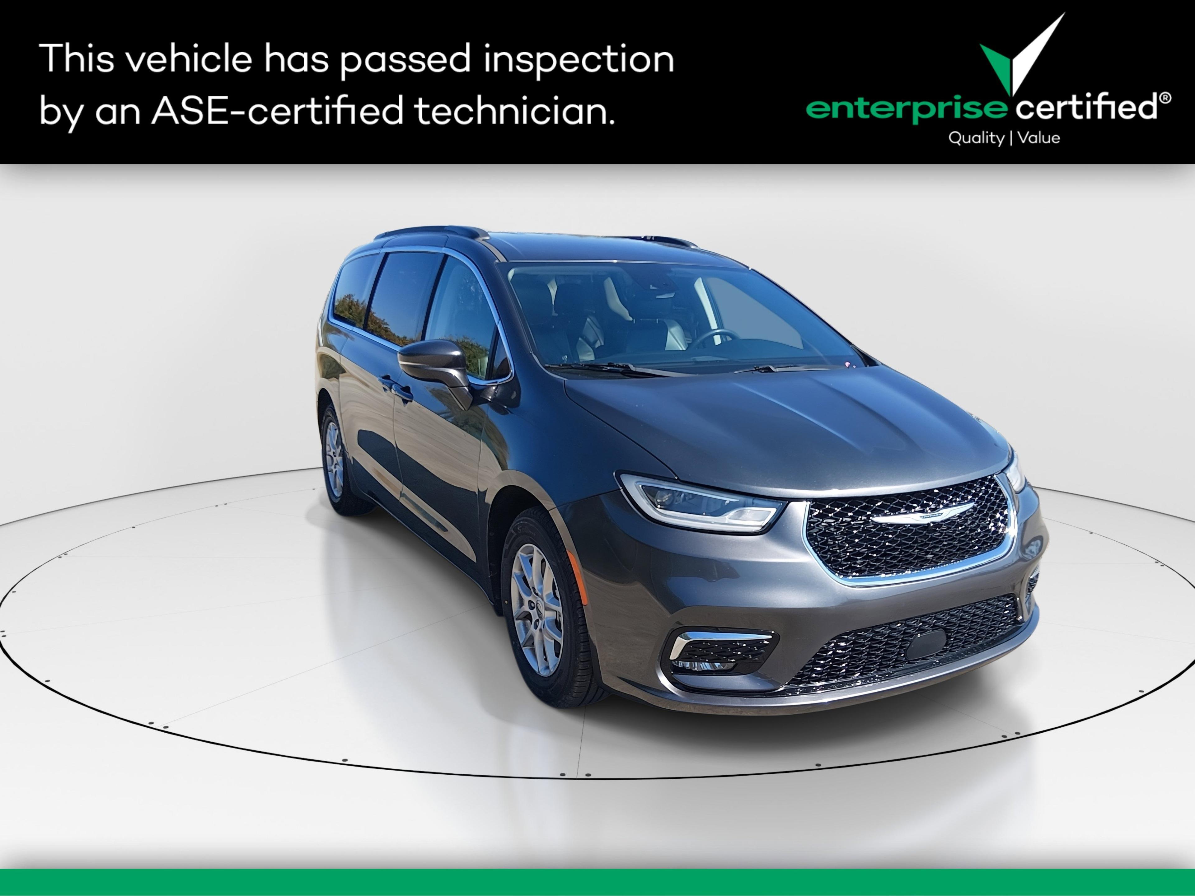 Chrysler Pacifica Touring L Fwd - View 1