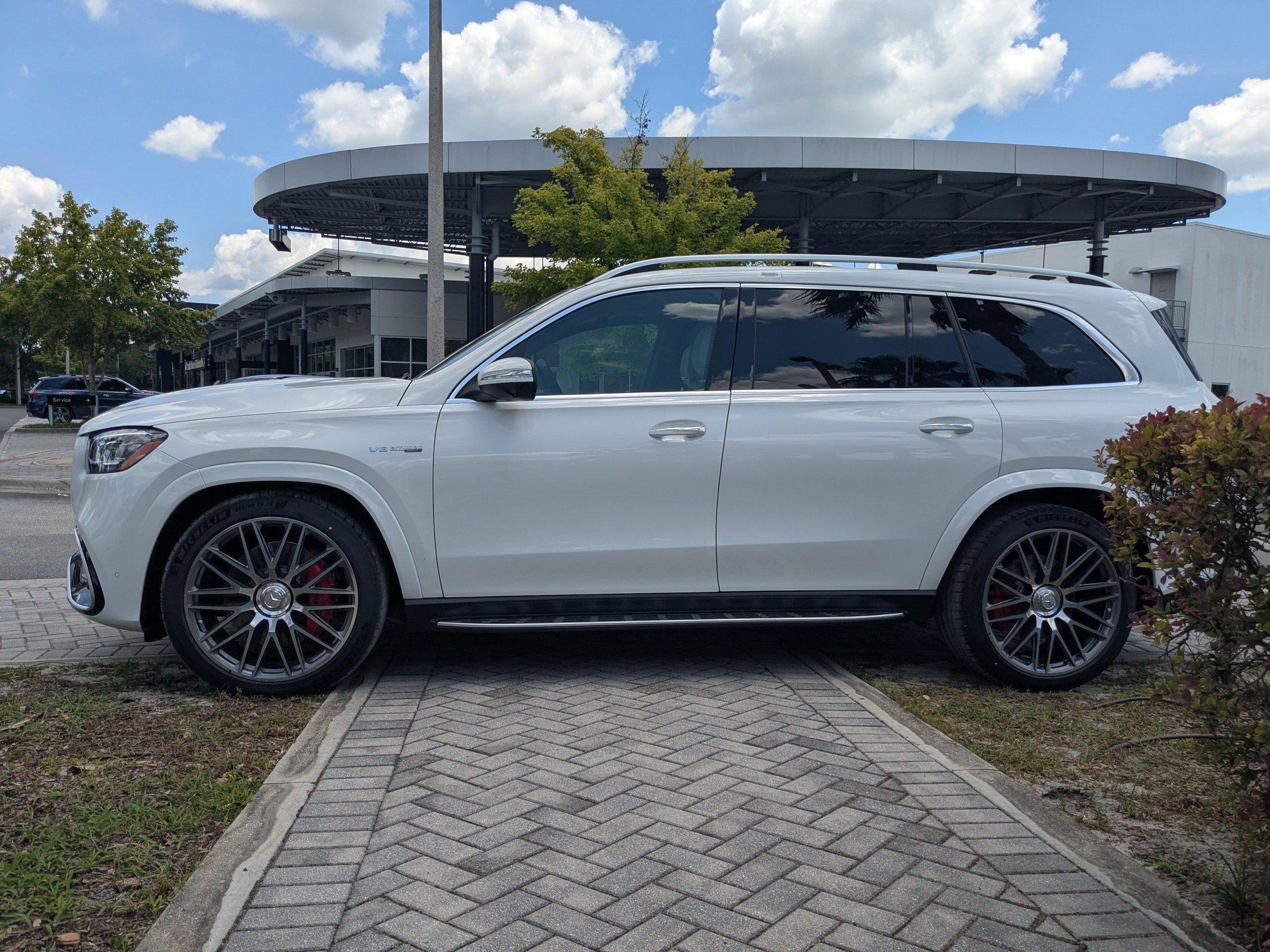 Mercedes-Benz Gls Suv Amg® 63 4Matic®+ Suv With Navigation & Awd - Thumbnail 11