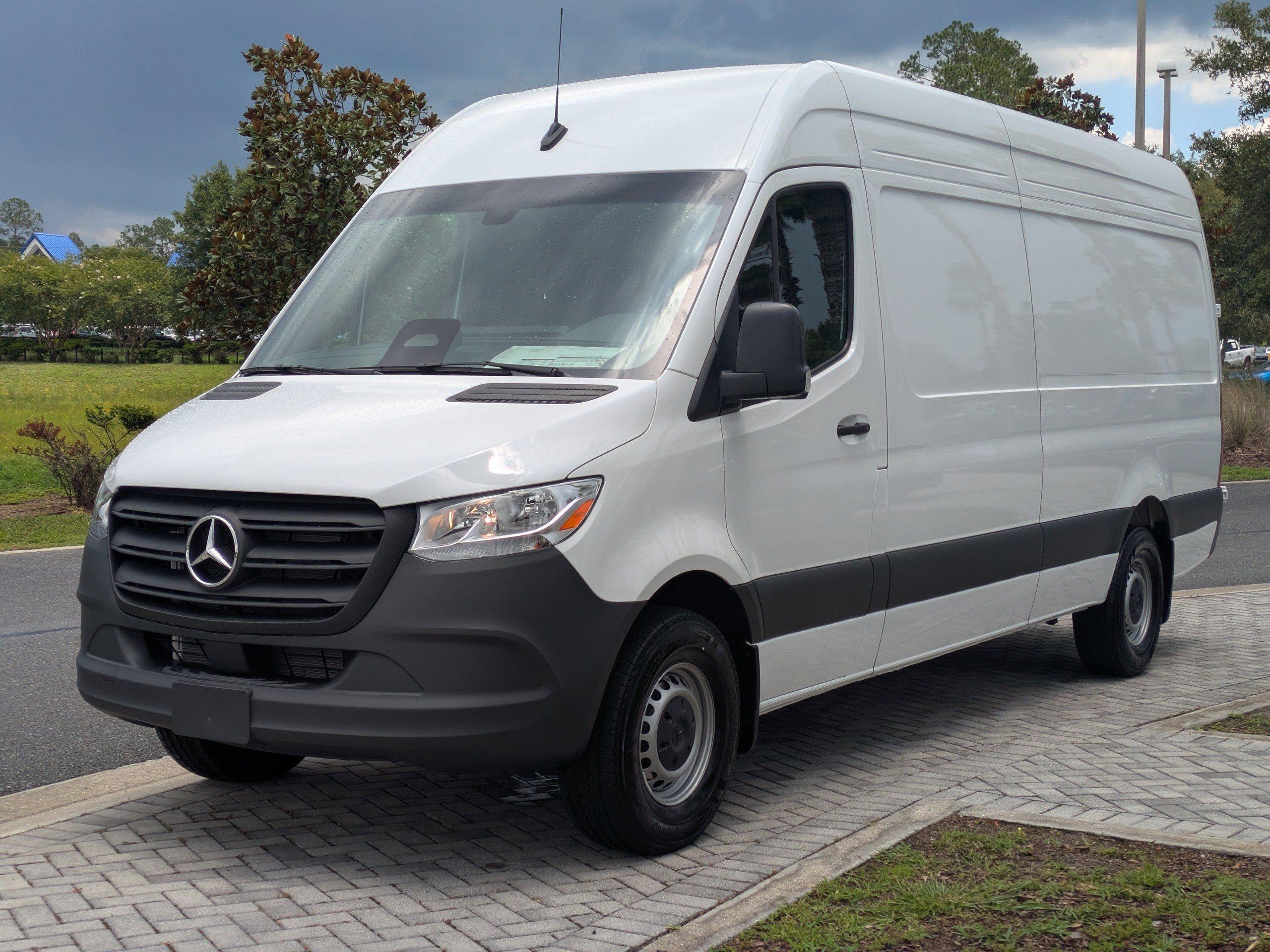 Mercedes-Benz Sprinter Cargo Van 170 Wb Rwd Van - Thumbnail 10
