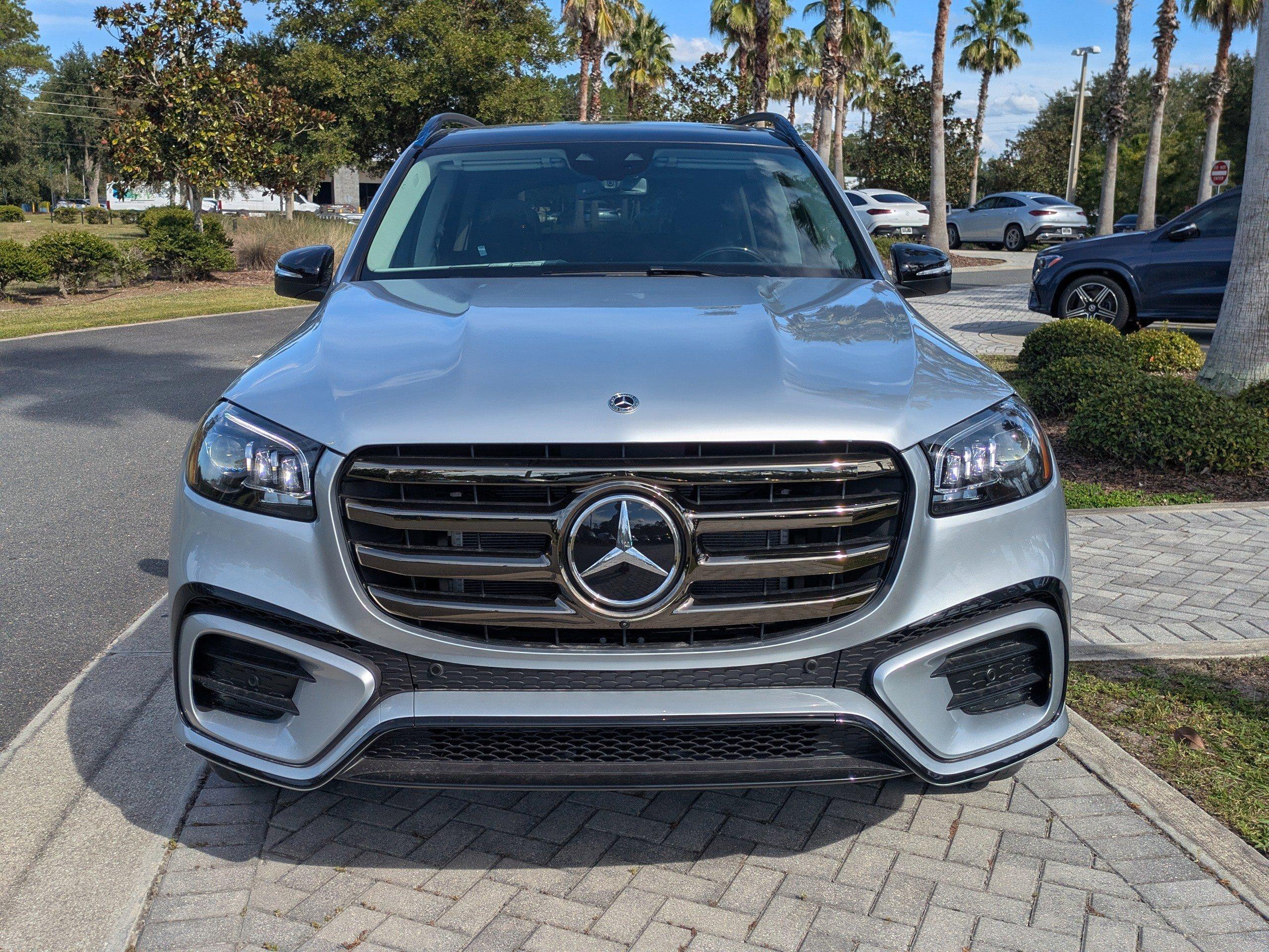 Mercedes-Benz Gls Suv 450 With Navigation & Awd - Thumbnail 12