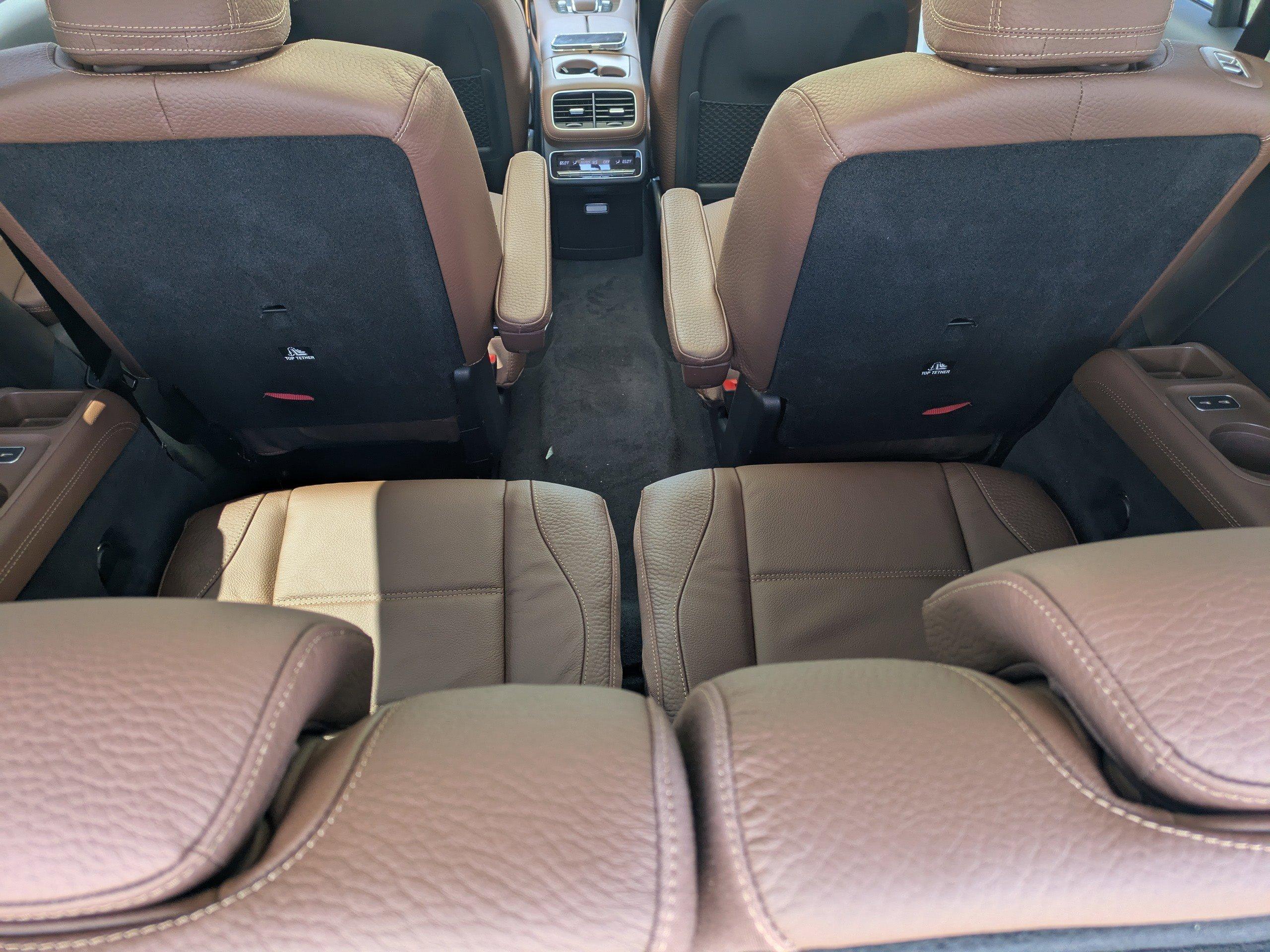 Mercedes-Benz Gls Suv 450 With Navigation & Awd - Thumbnail 17