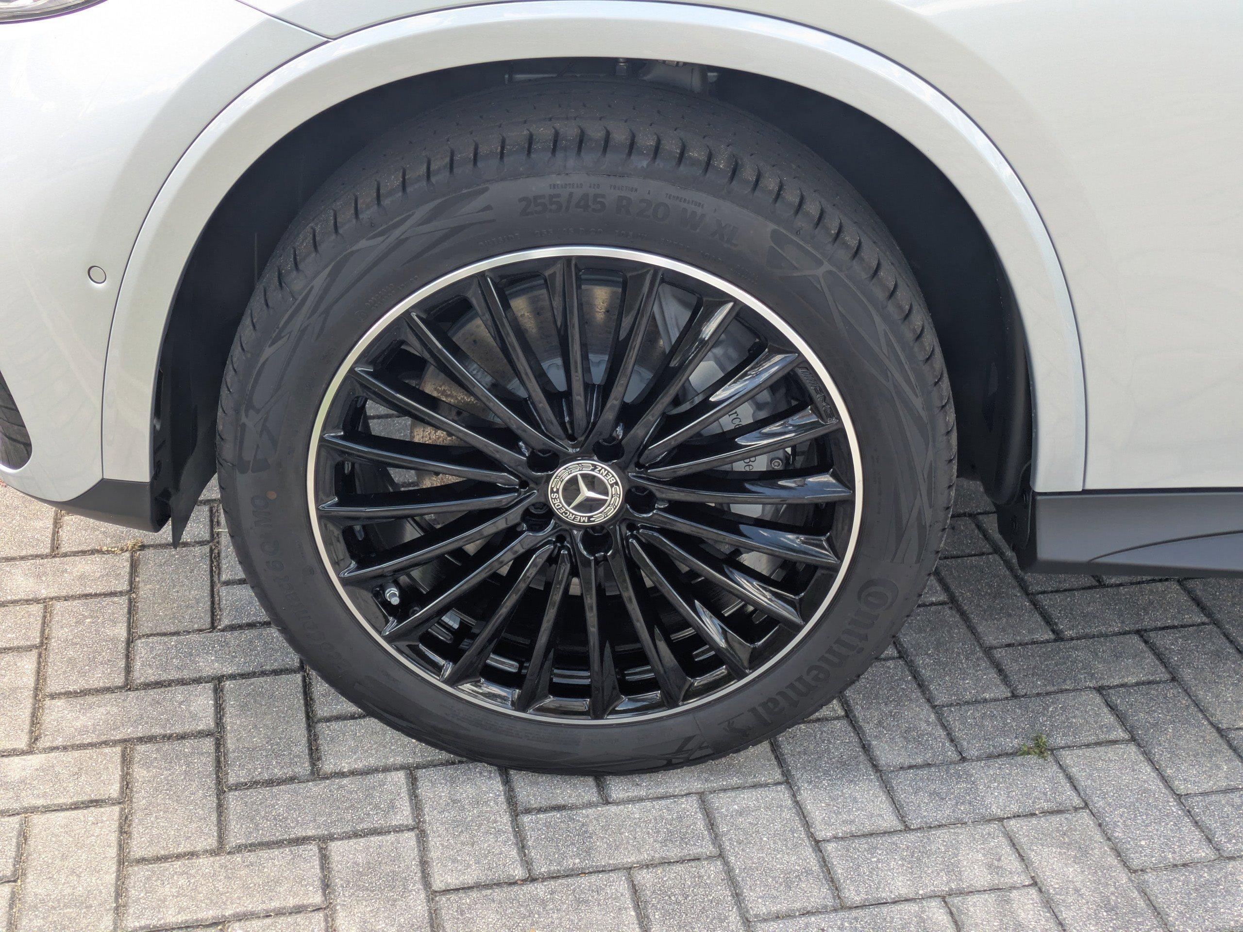 Mercedes-Benz Glc Suv 300 Awd - Thumbnail 4