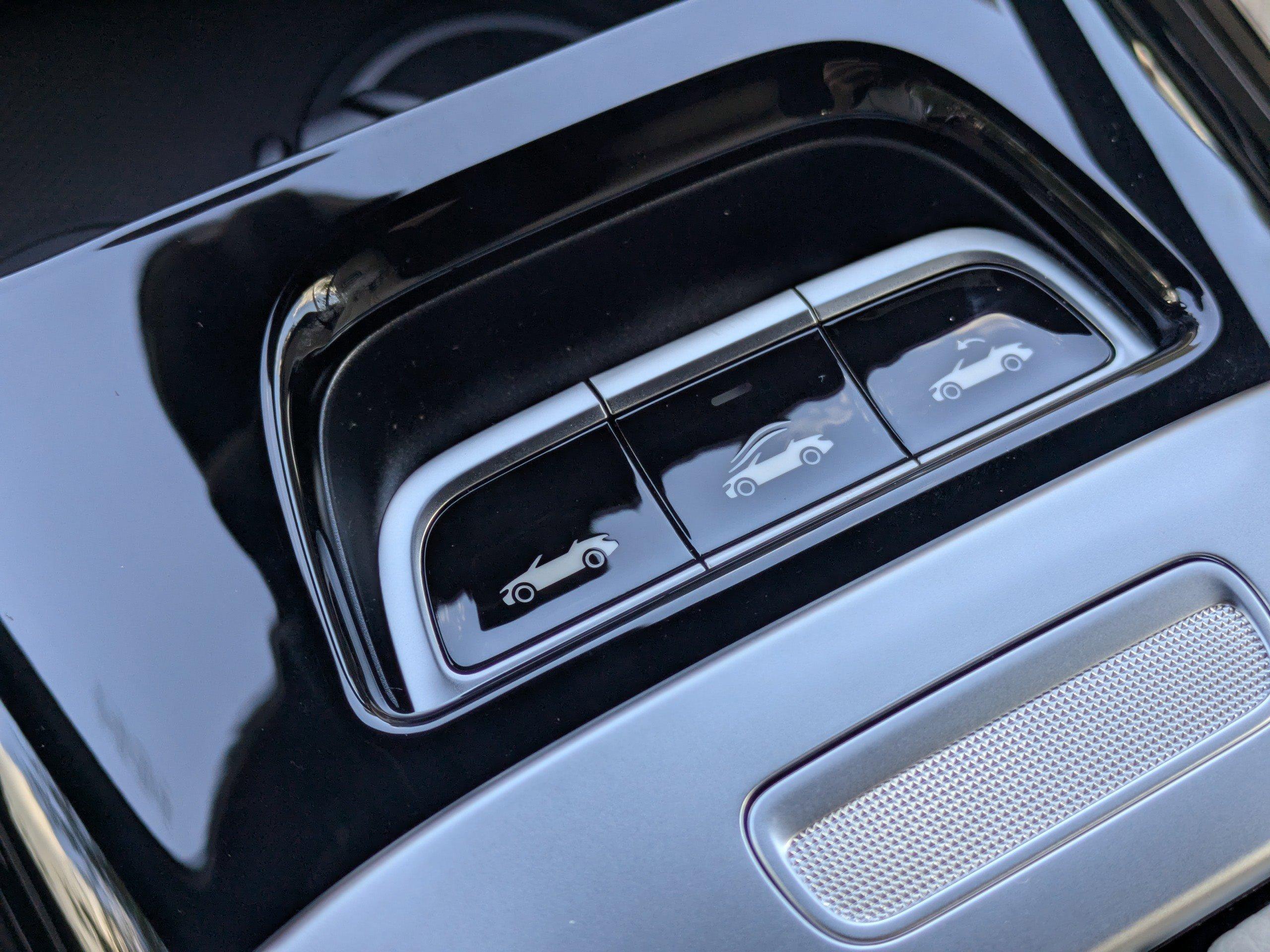 Mercedes-Benz Cle Convertible 300 With Navigation & Awd - Thumbnail 4