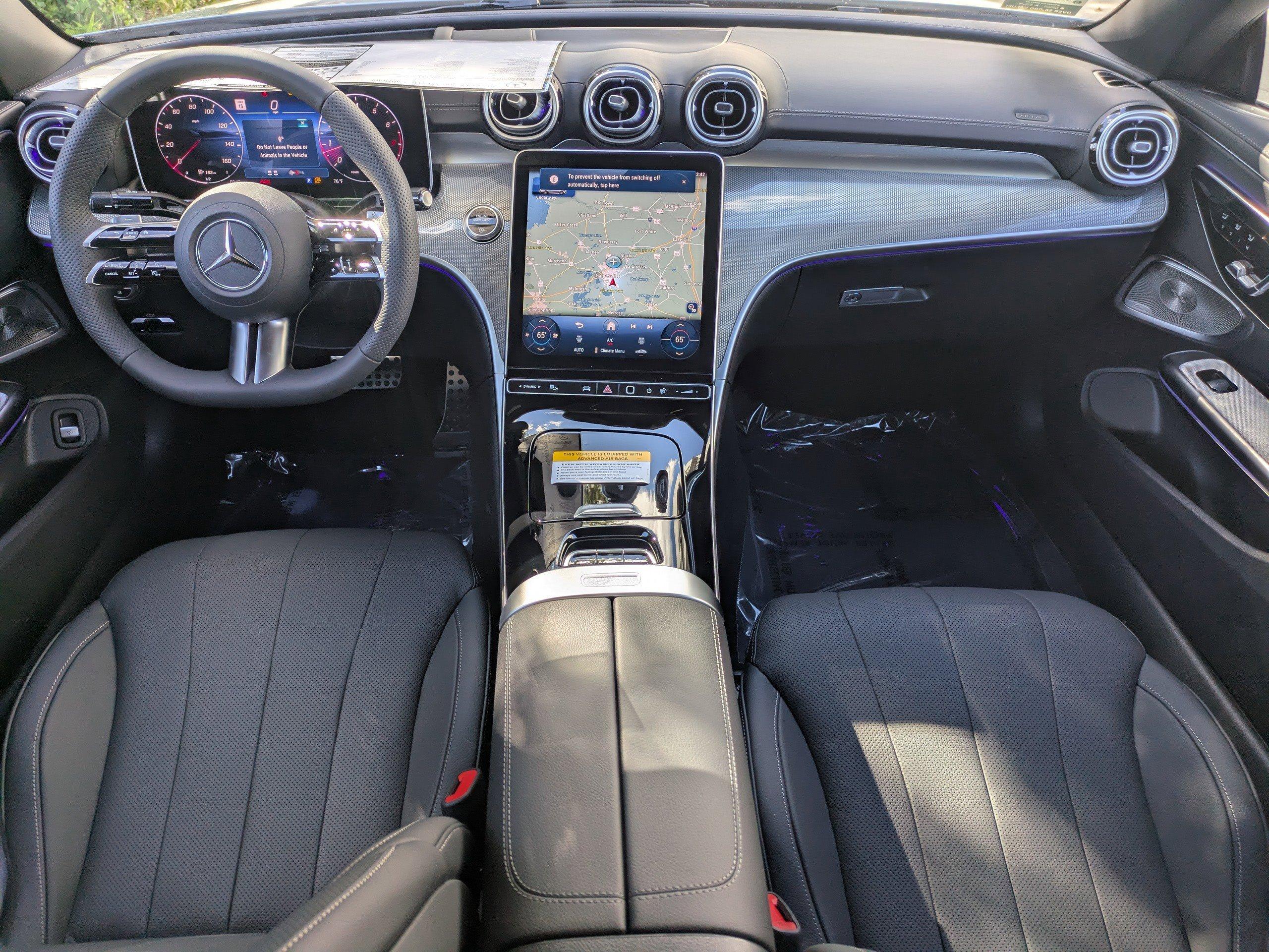 Mercedes-Benz Cle Convertible 300 With Navigation & Awd - Thumbnail 3