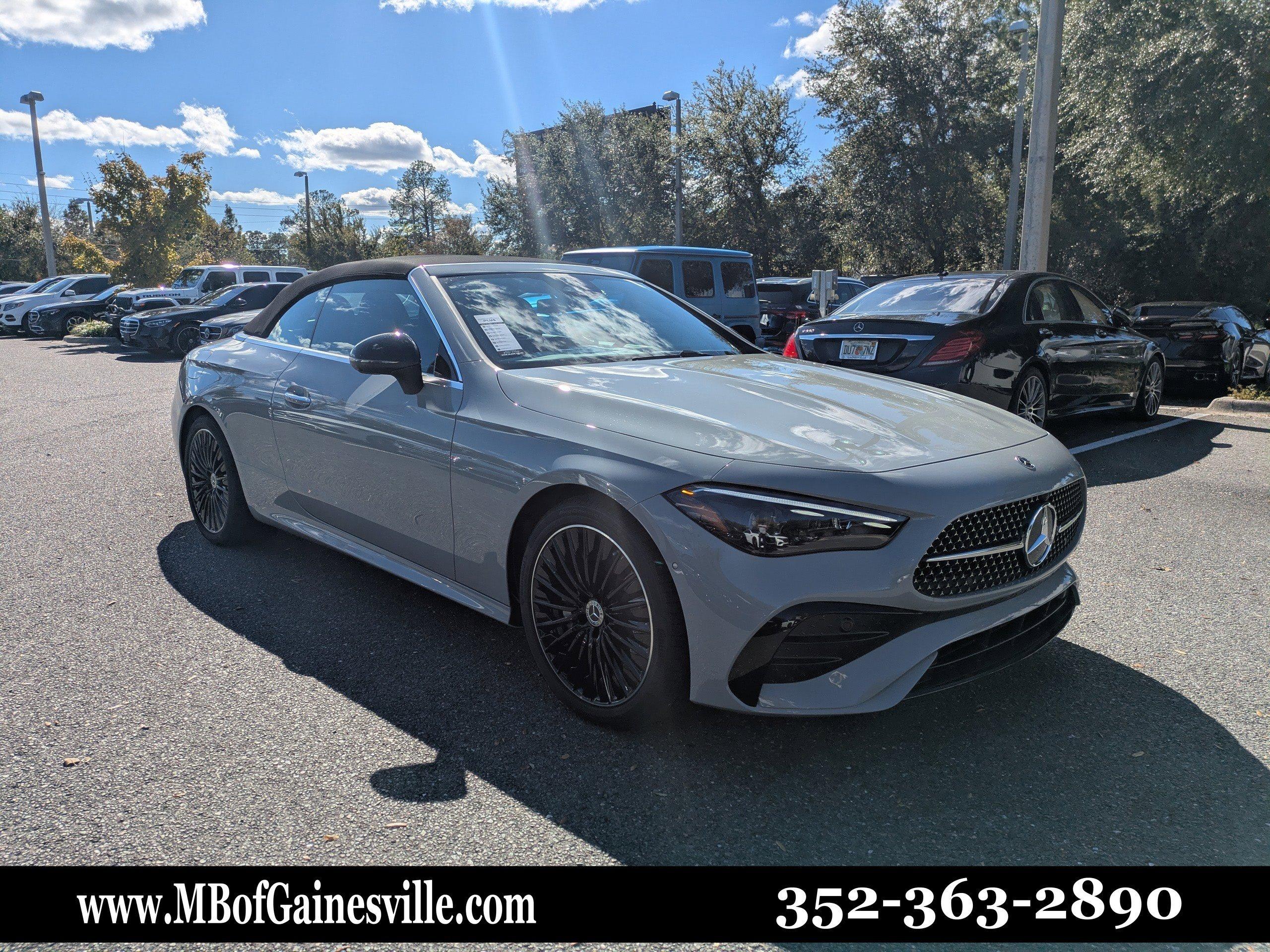 Mercedes-Benz Cle Convertible 300 With Navigation & Awd - Thumbnail 2