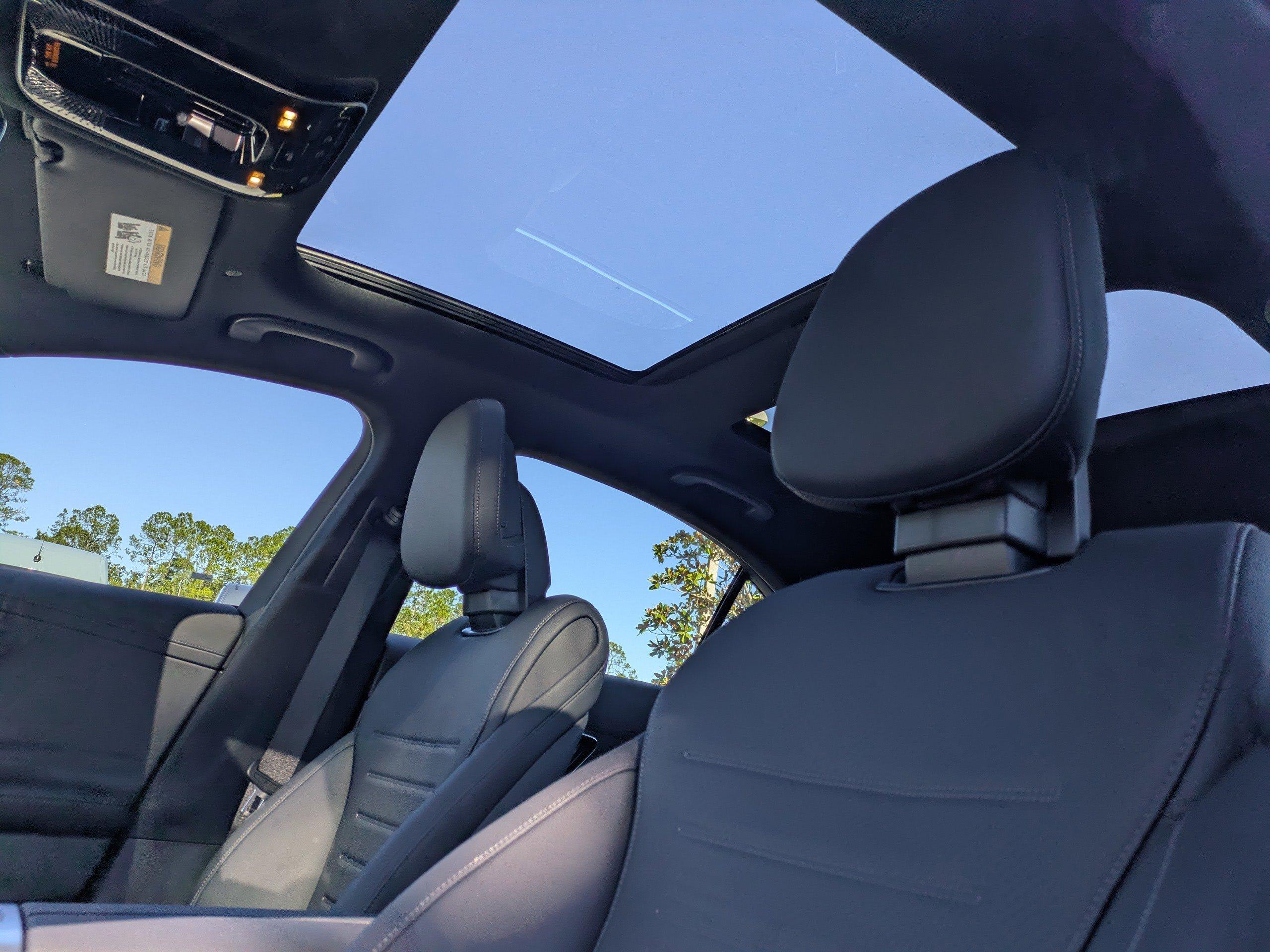 Mercedes-Benz C 300 Rwd Sedan - Thumbnail 5