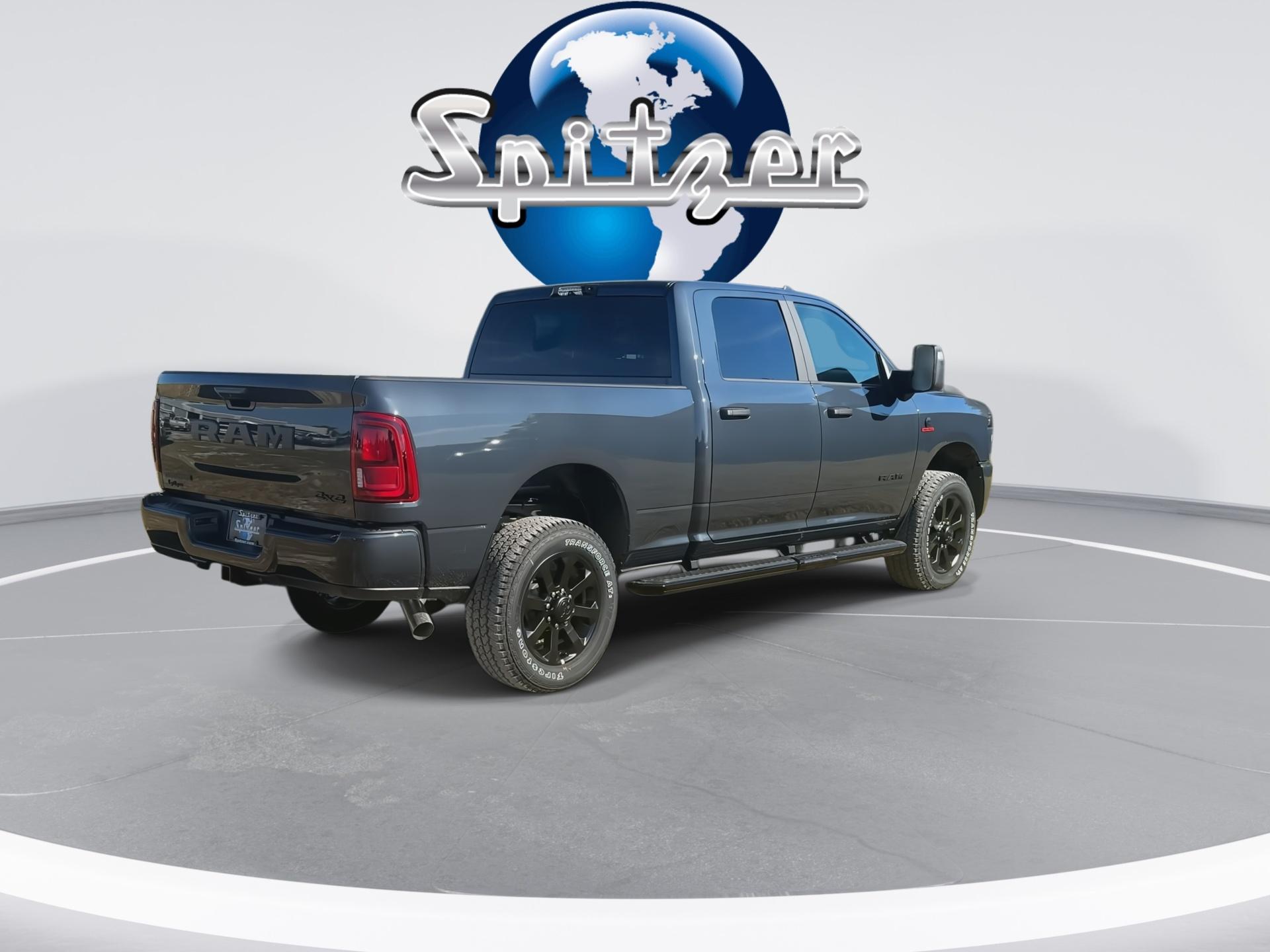 Ram 2500 Big Horn Crew Cab 4X4 6'4' Box - Thumbnail 2