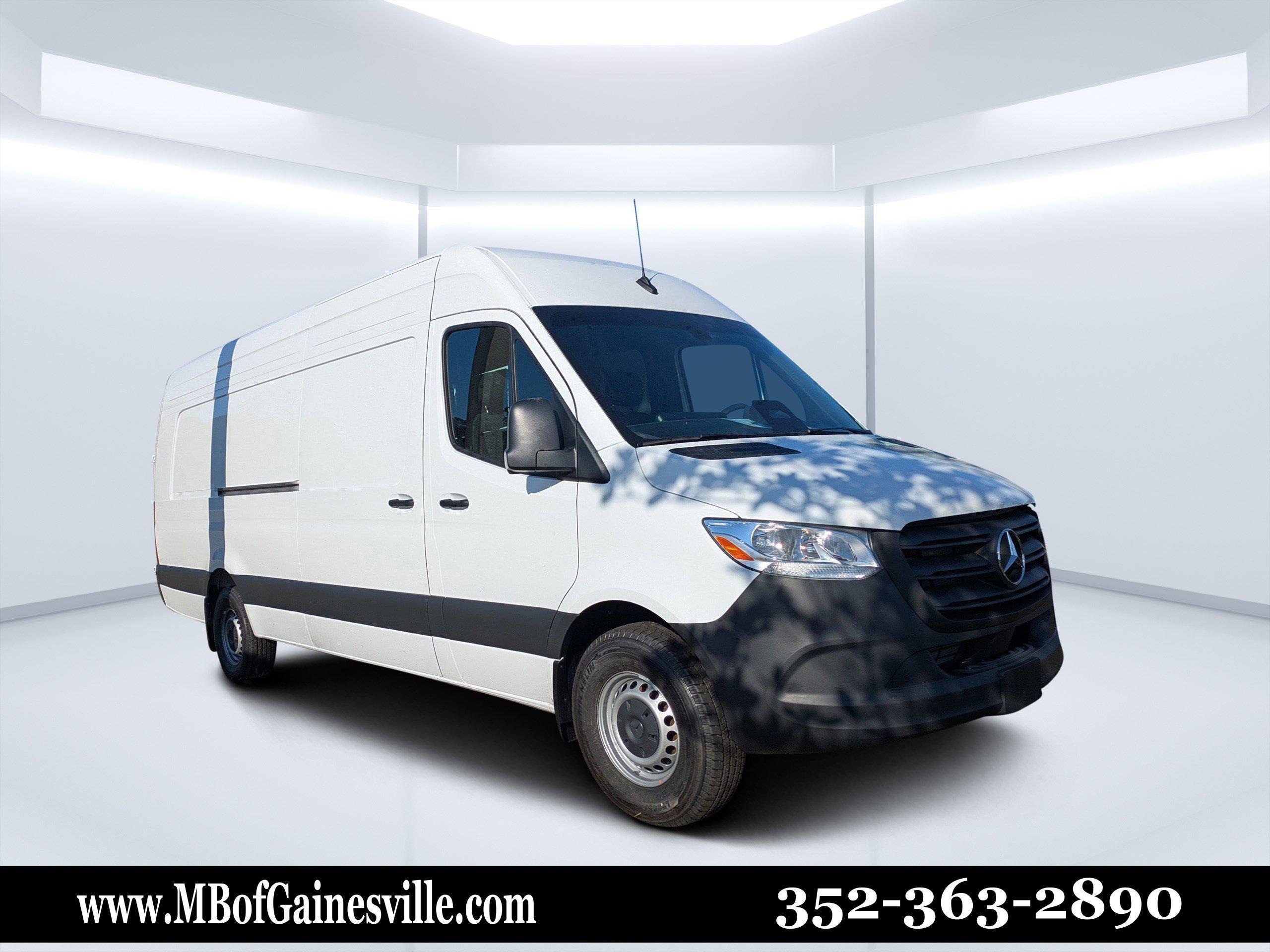Mercedes-Benz Sprinter Cargo Van 170 Wb Rwd Van - Thumbnail 2