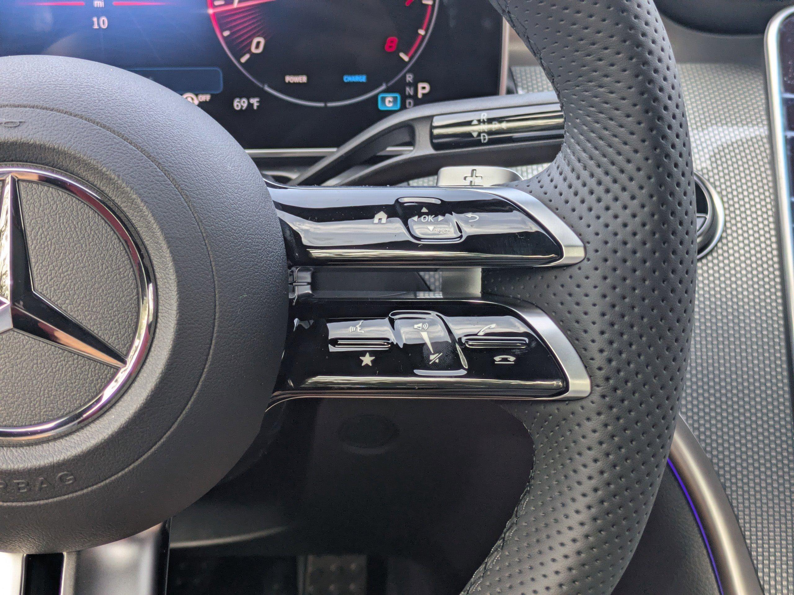 Mercedes-Benz Cle Coupe 300 With Navigation & Awd - Thumbnail 19