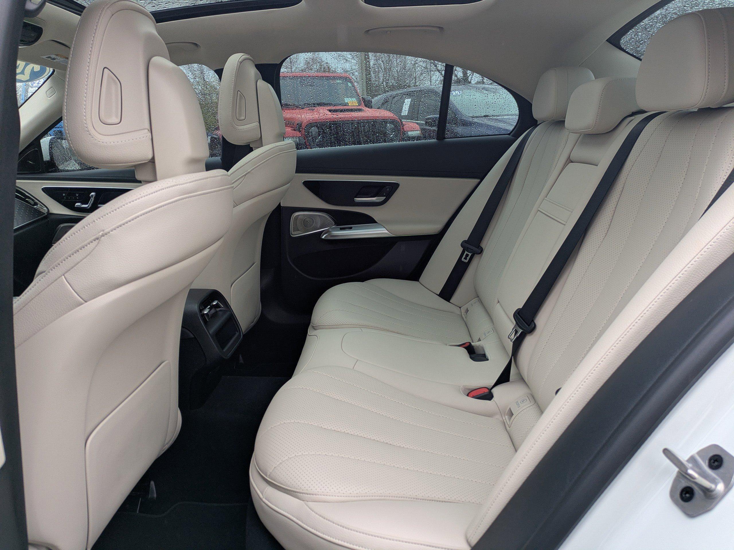 Mercedes-Benz 4Dr Car E 350 With Navigation & Awd - Thumbnail 15